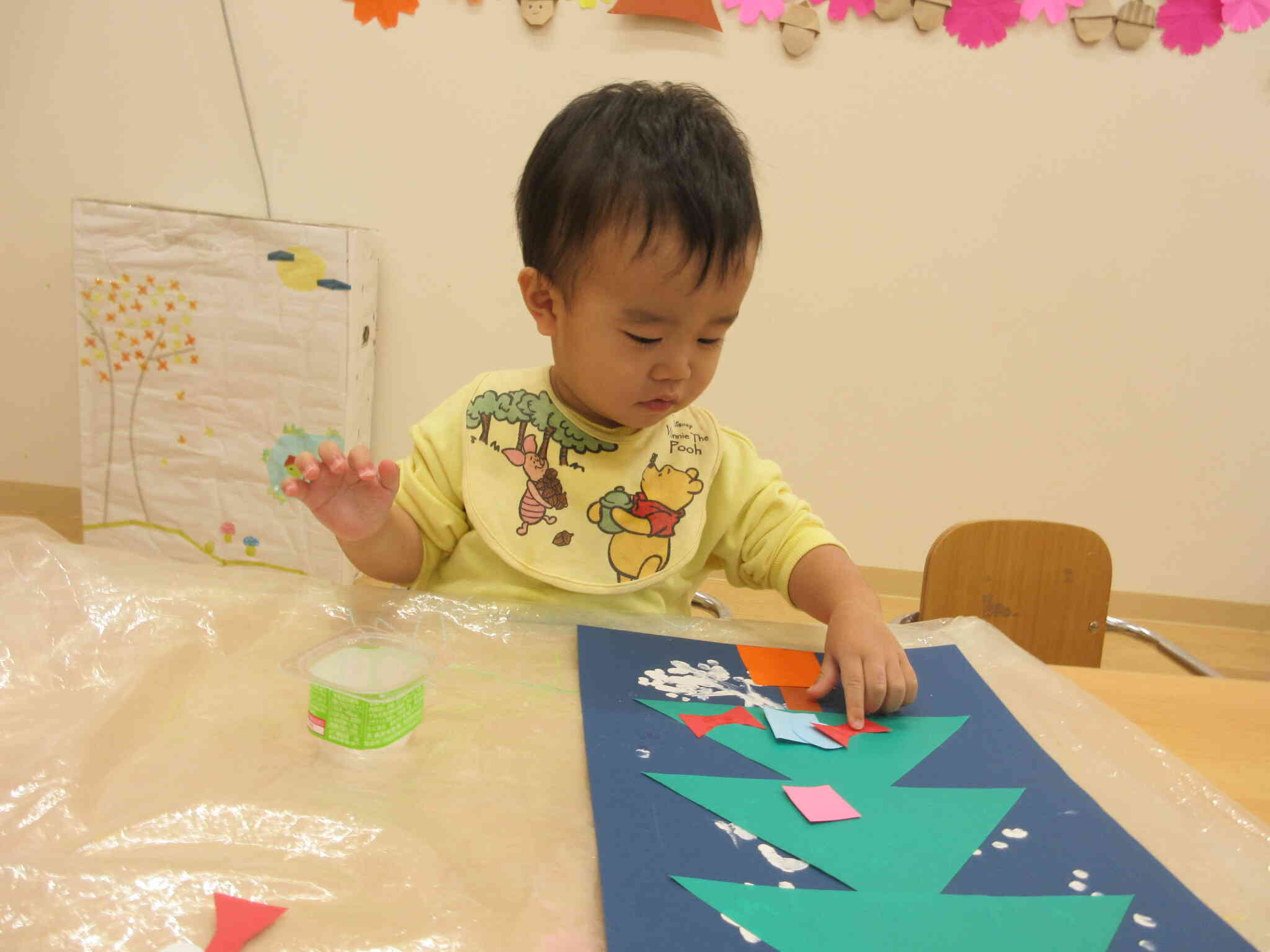 クリスマスツリーの飾りつけをしたよ！