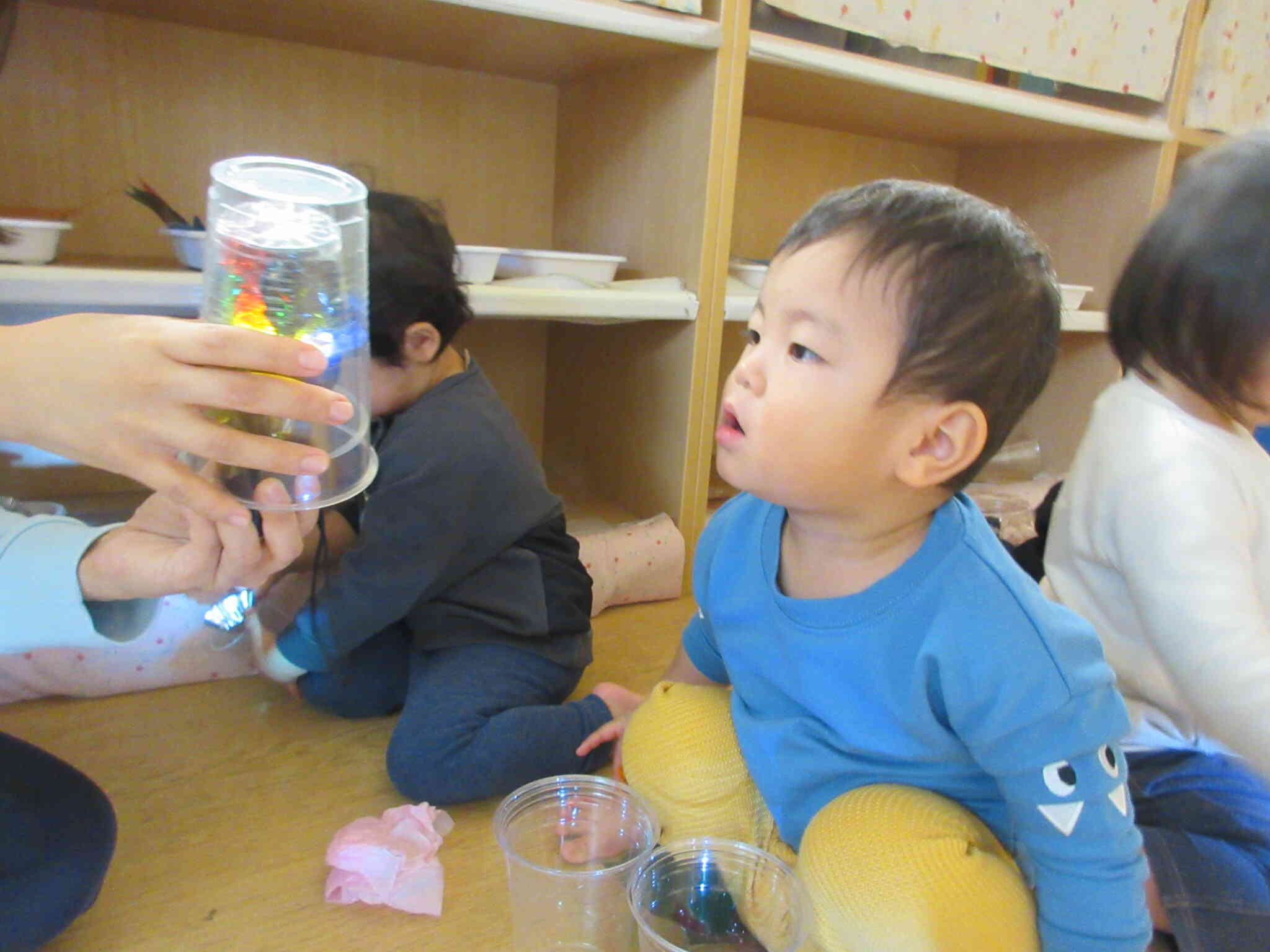 コップを重ねてみたよ、あら不思議!