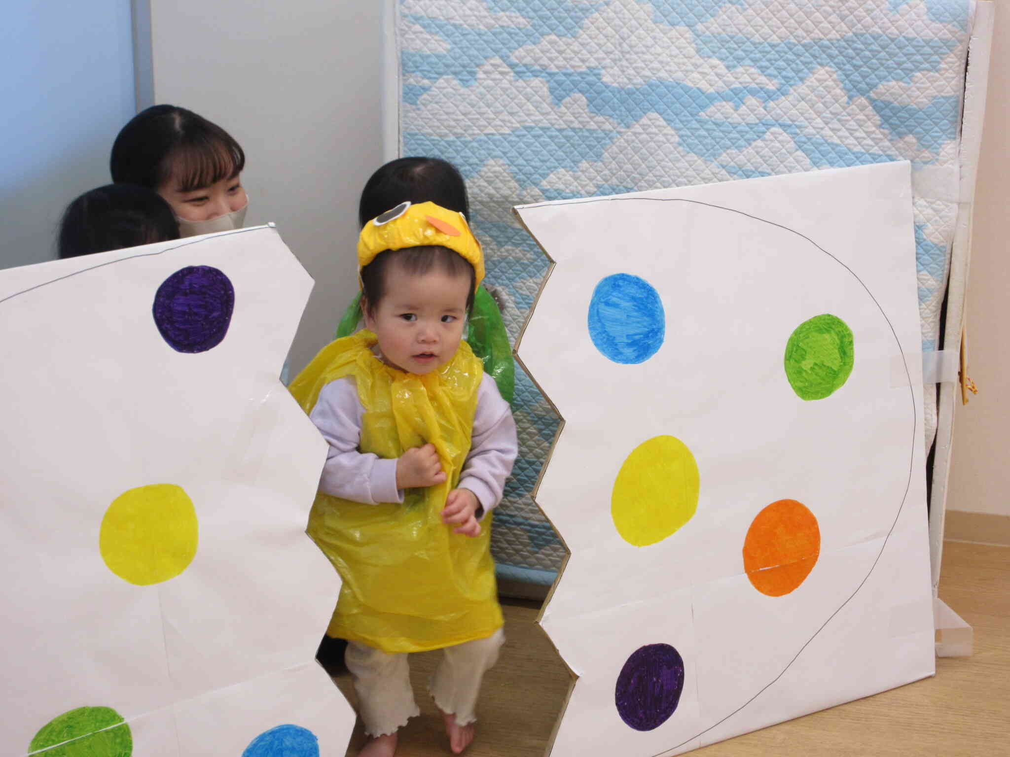 たまごの中から何が出てくるかな？