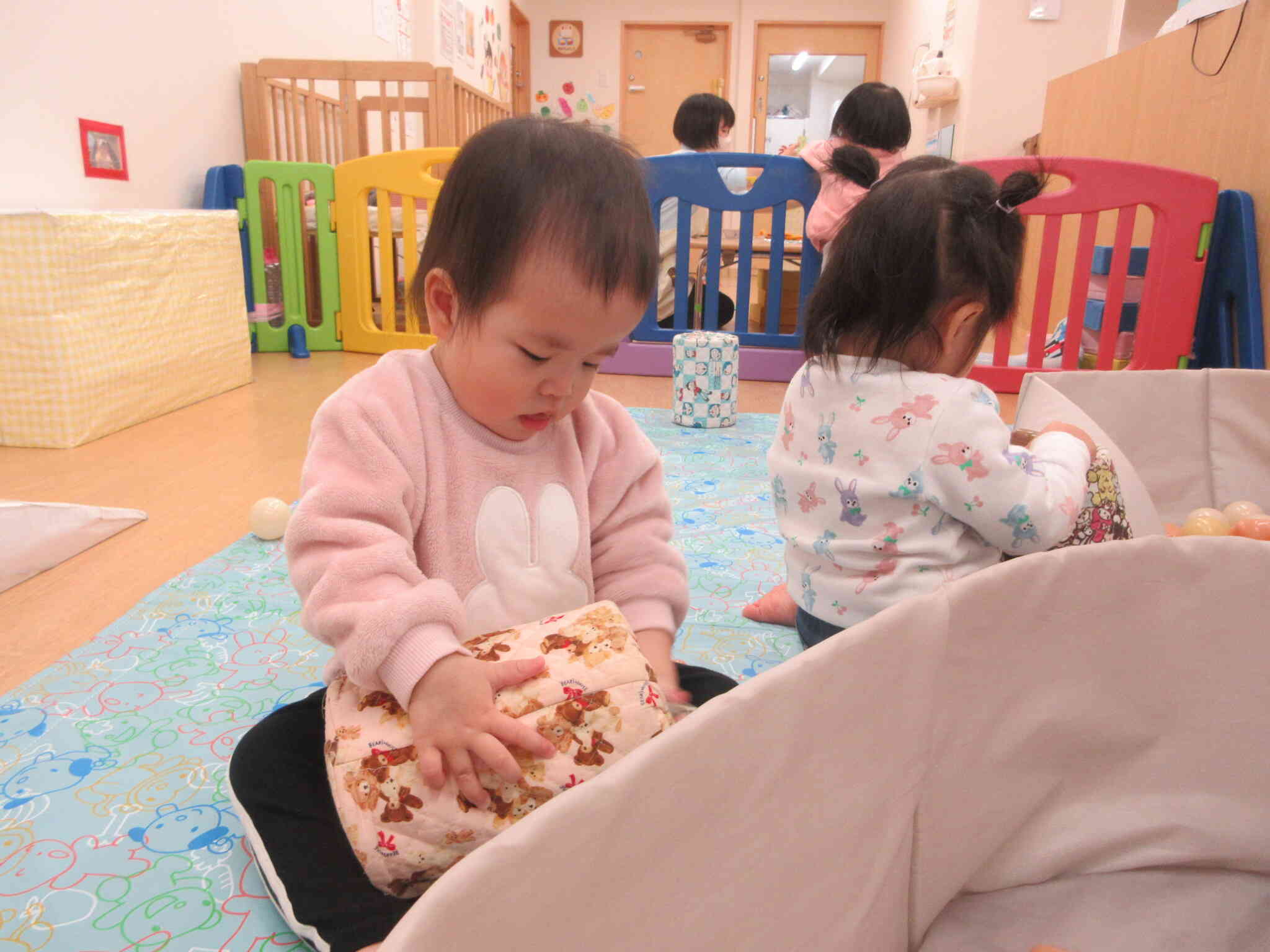 ボール入れって楽しいね！