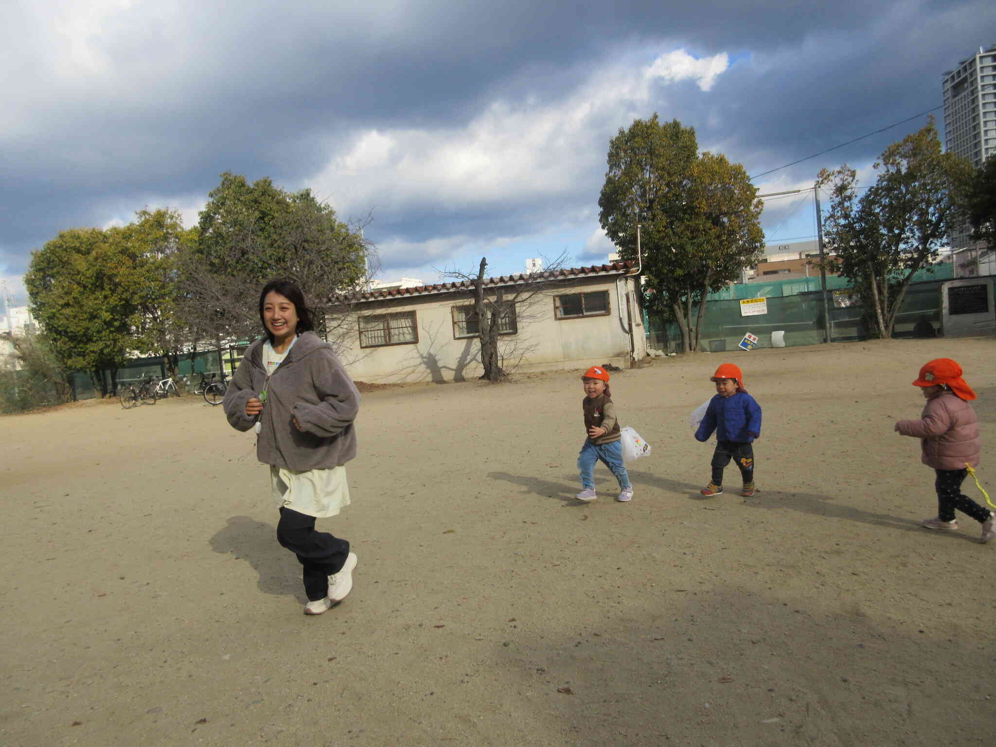 公園で凧揚げをしたよ！