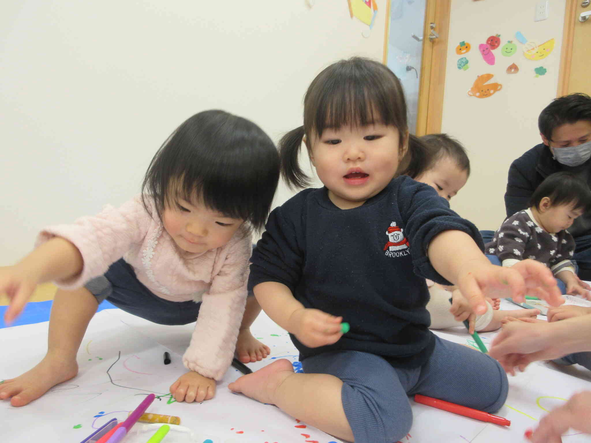 あそこにいいものみーつけた！どれを使おうかな～？