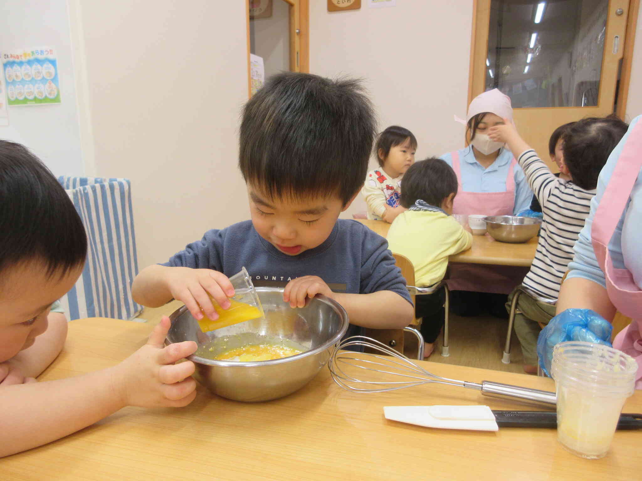 もものケーキを作ったよ（食育活動　全クラス）
