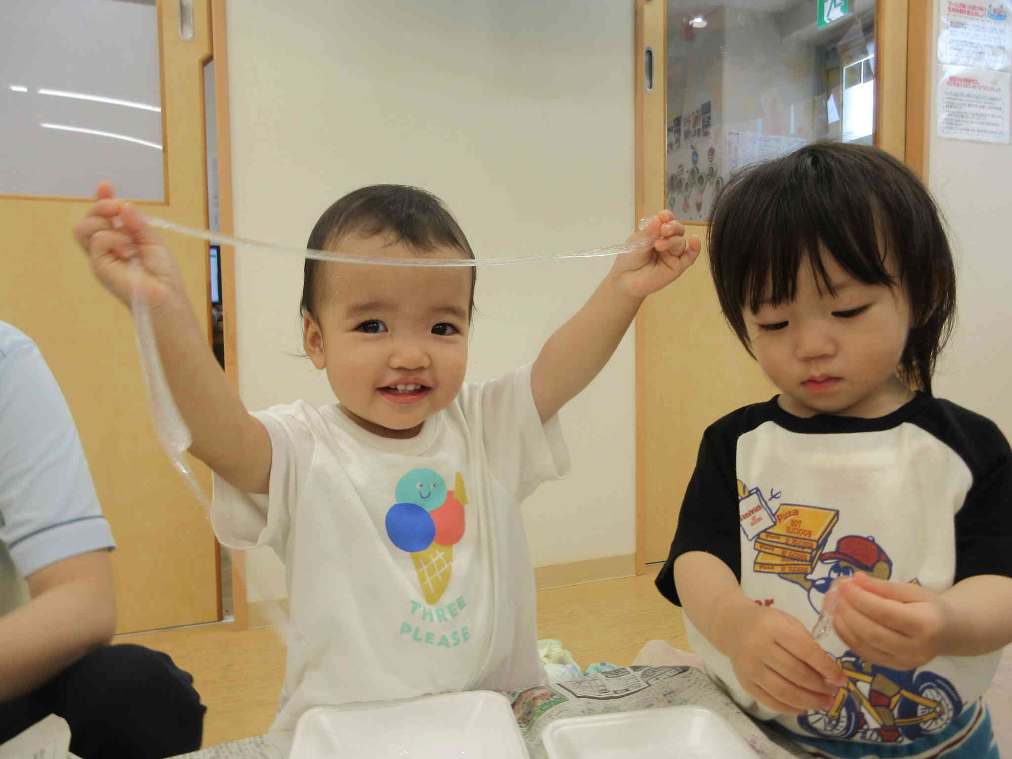 芸術士さんとスライムで遊んだよ♪