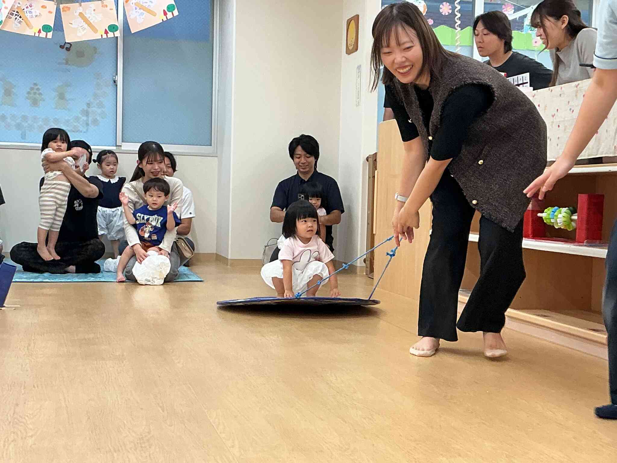 親子ふれあい運動会がありました♪（1歳児　あひる組）
