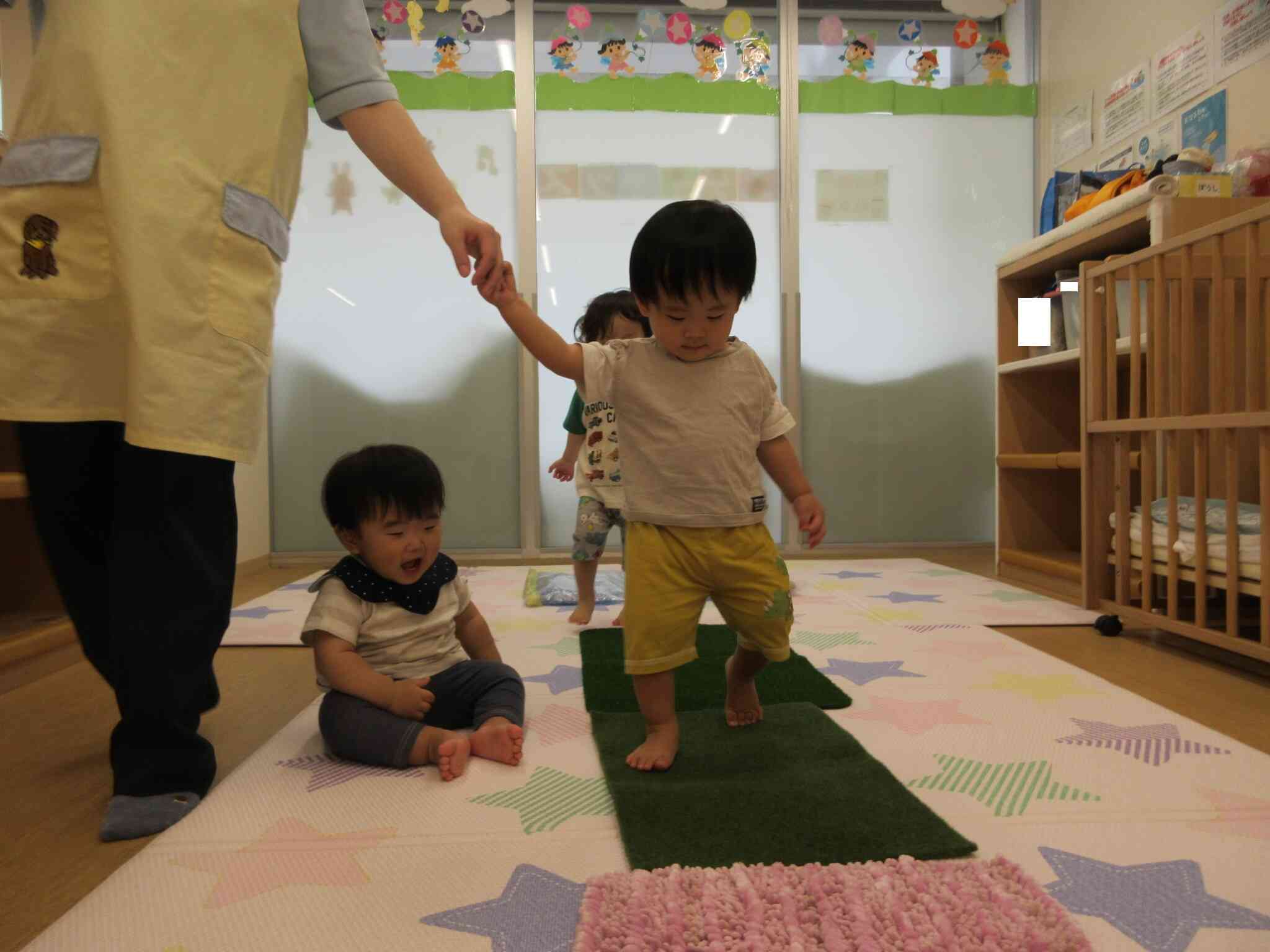 感触マットで遊んだよ！