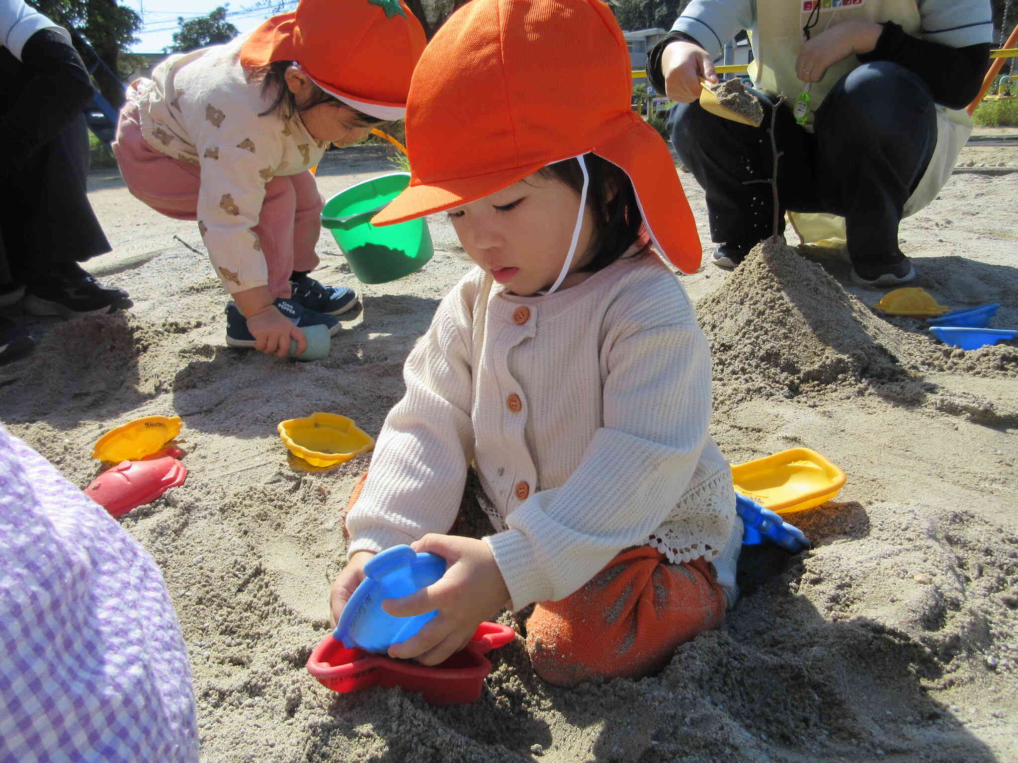 公園に遊びに行ったよ！（1歳児　あひる組）