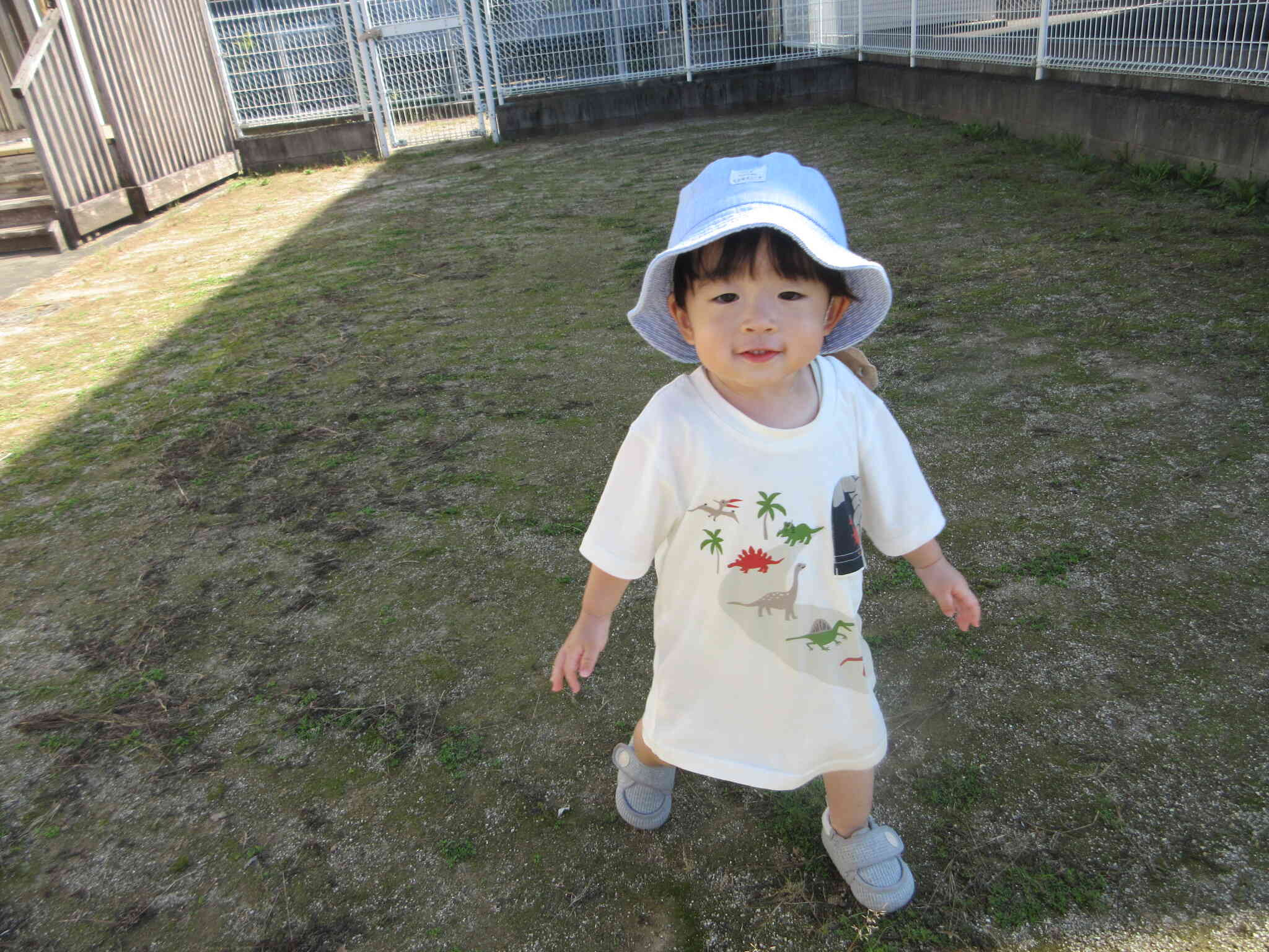 ひよこ組さんは園庭遊びを楽しみました☆