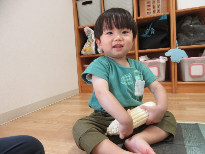 自分で皮むきしたとうもろこしは宝物!