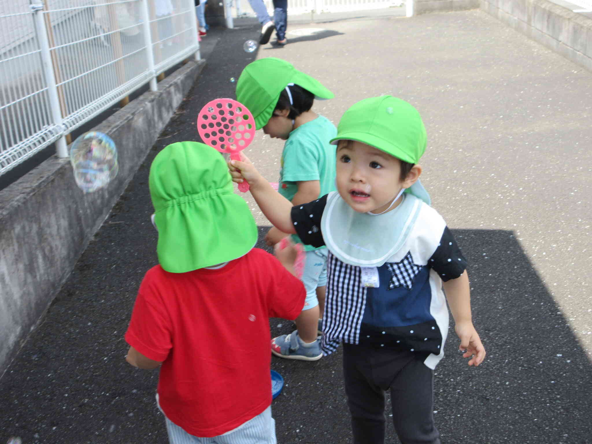 しゃぼんだま遊び