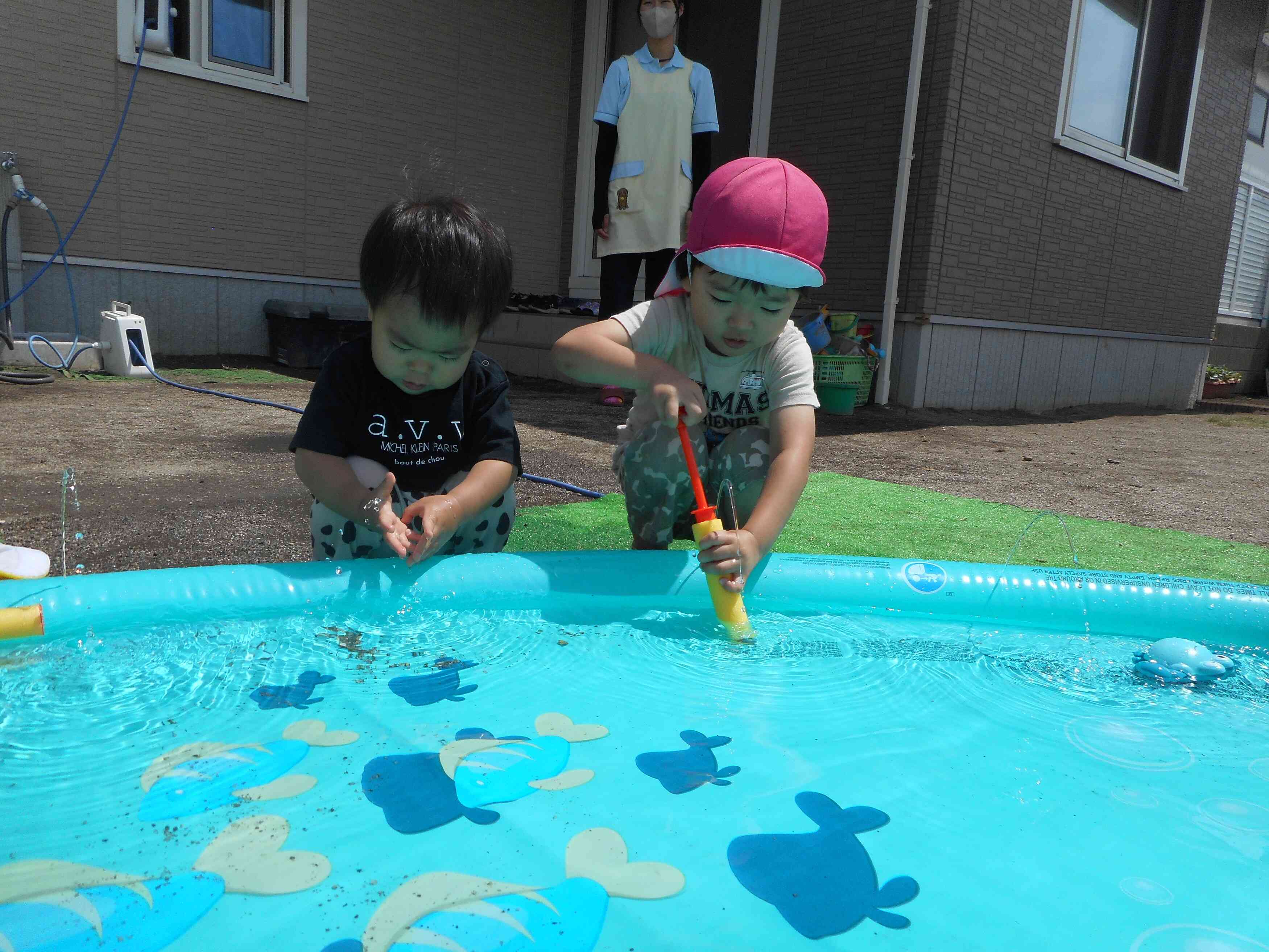 お水冷たいね！