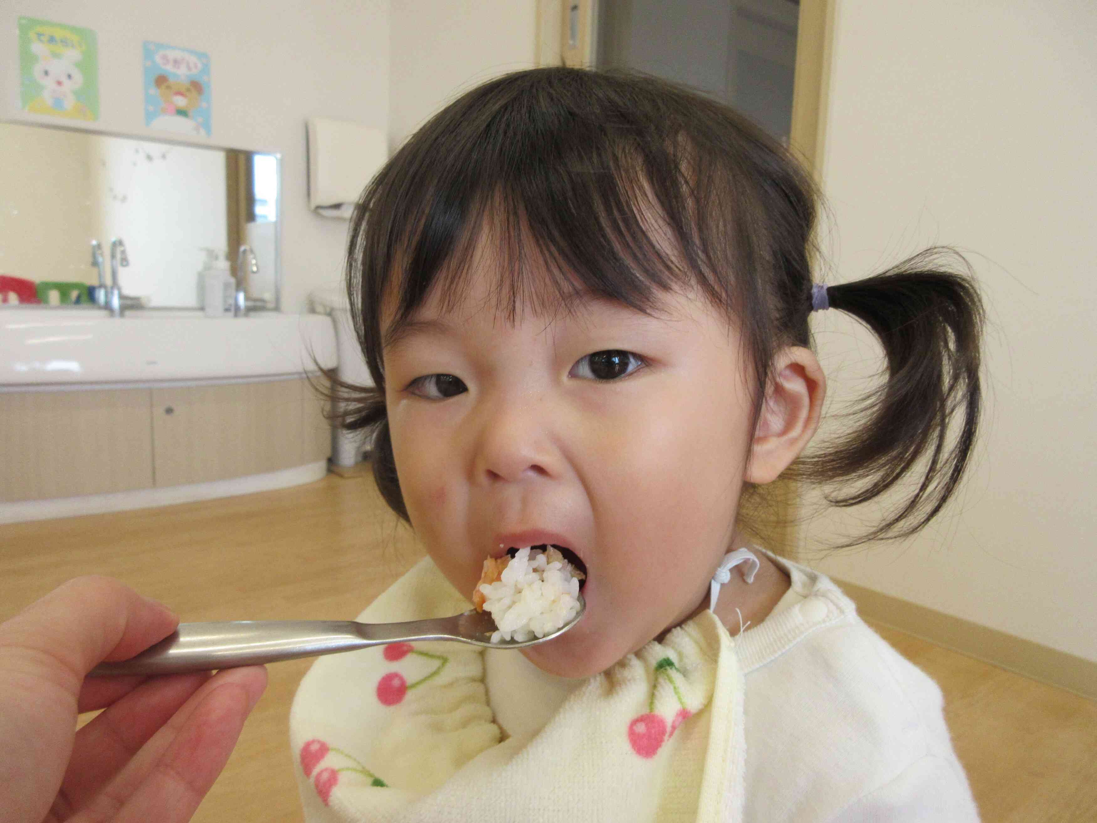 ご飯美味しいなぁ～