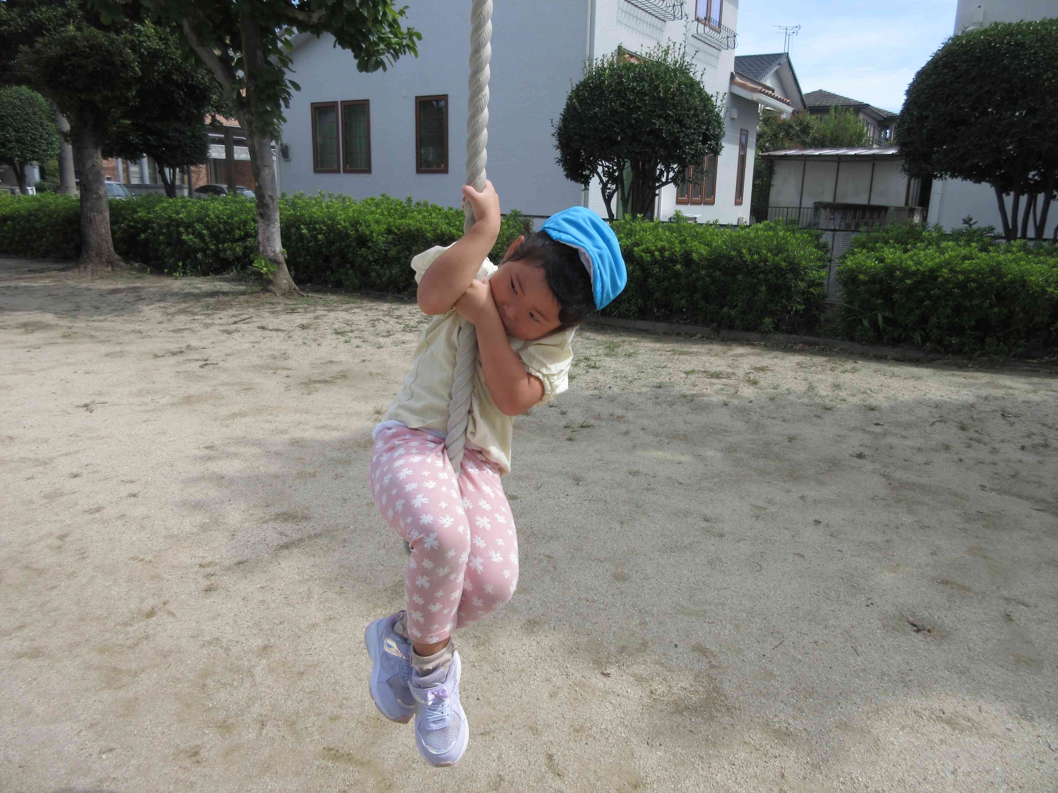 ターザンロープたのしいな~♪