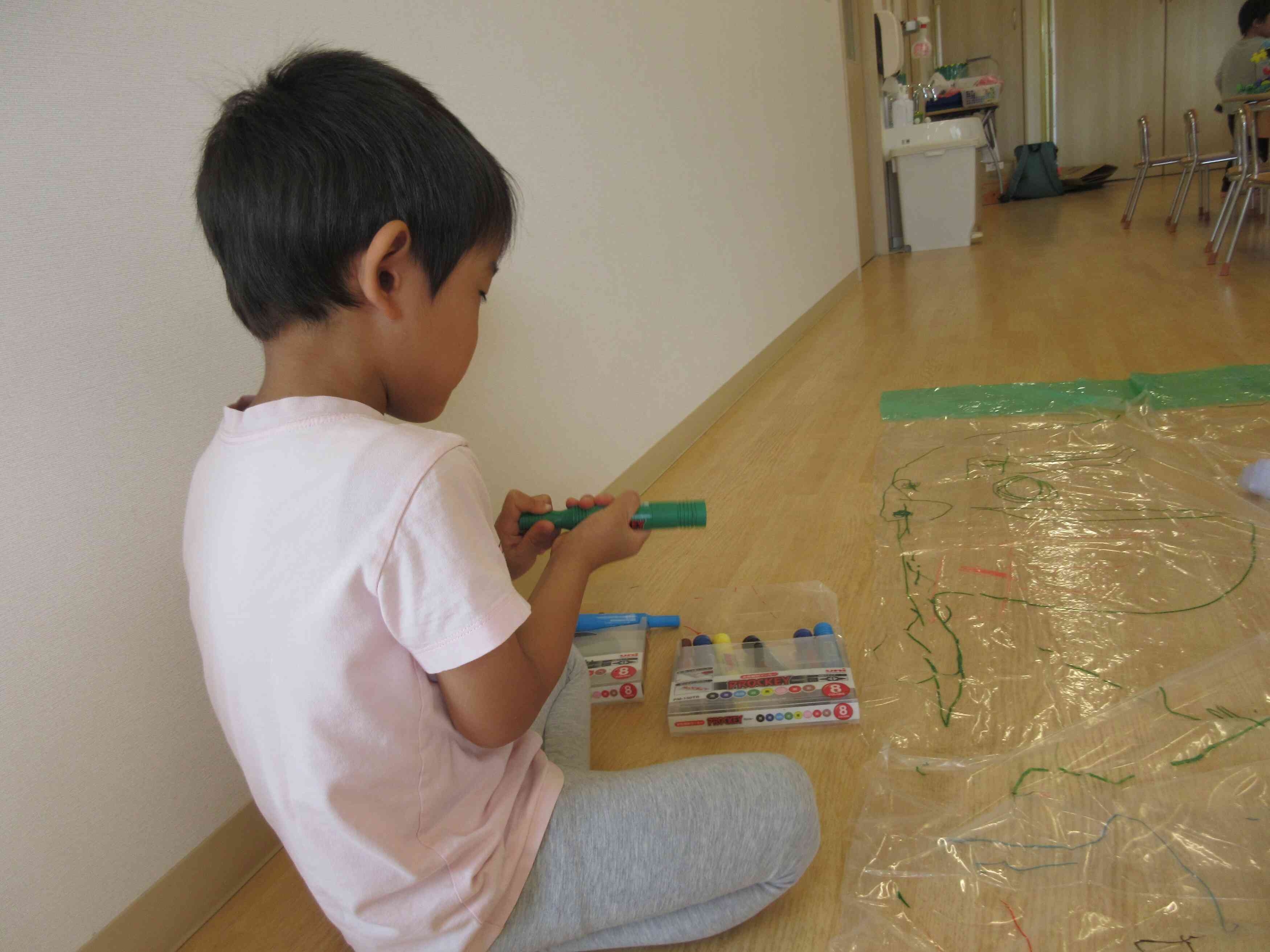 大好きな緑で何描こうかな？