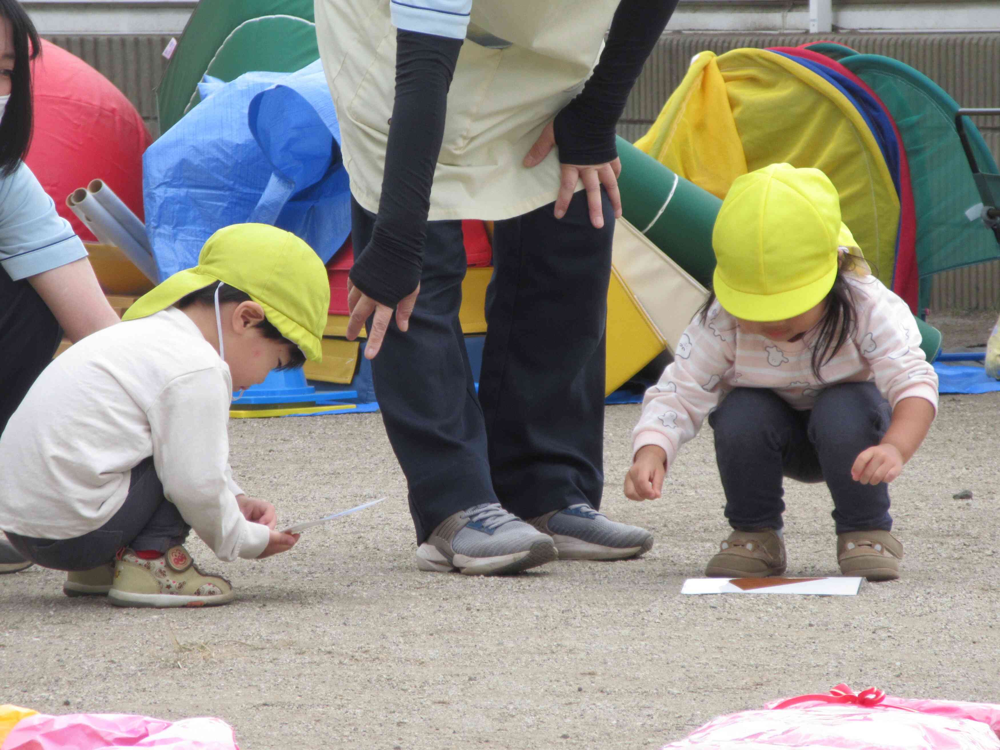どんなお菓子がでるかな？
