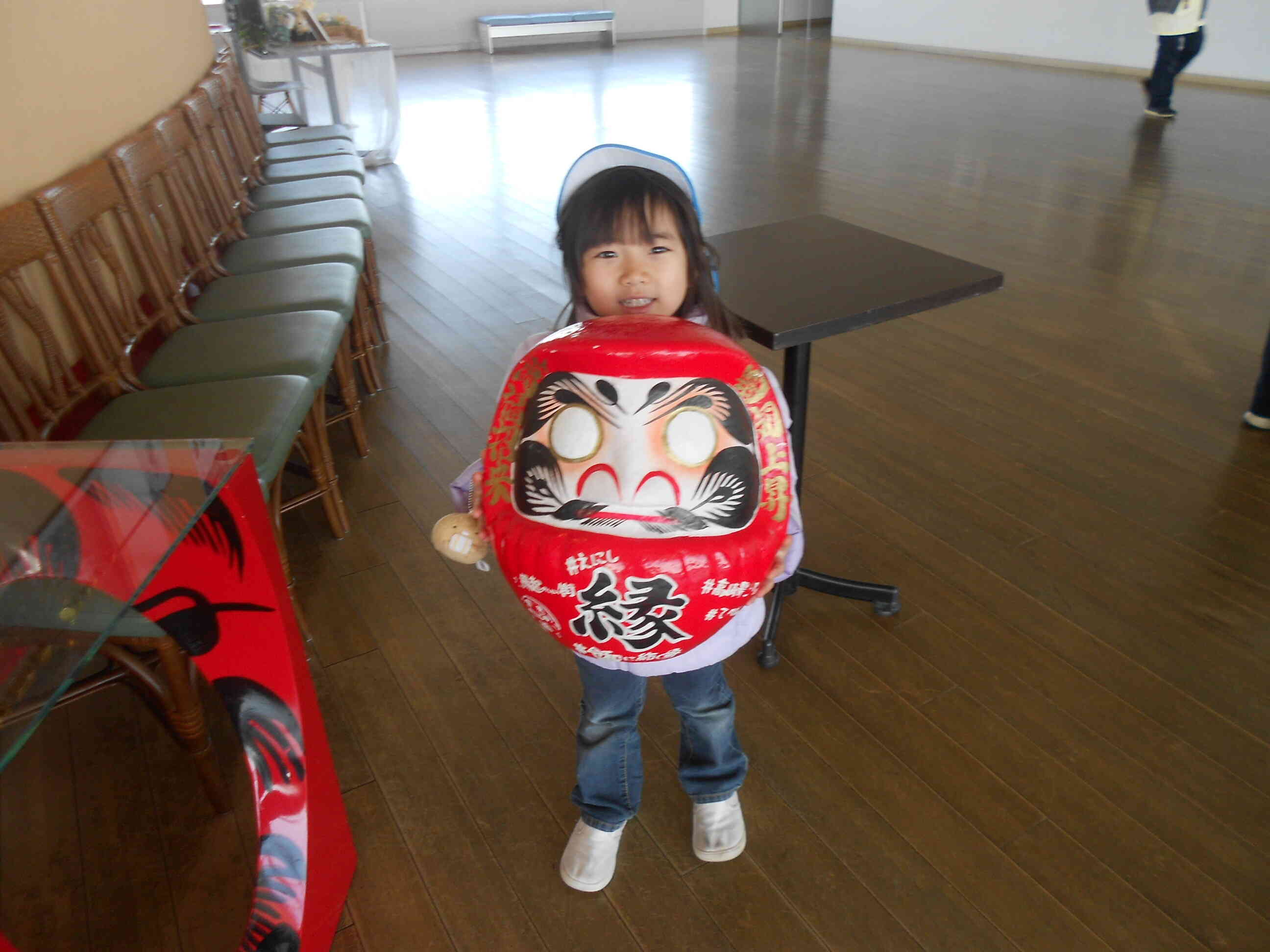 だるまさんをもってみたよ！