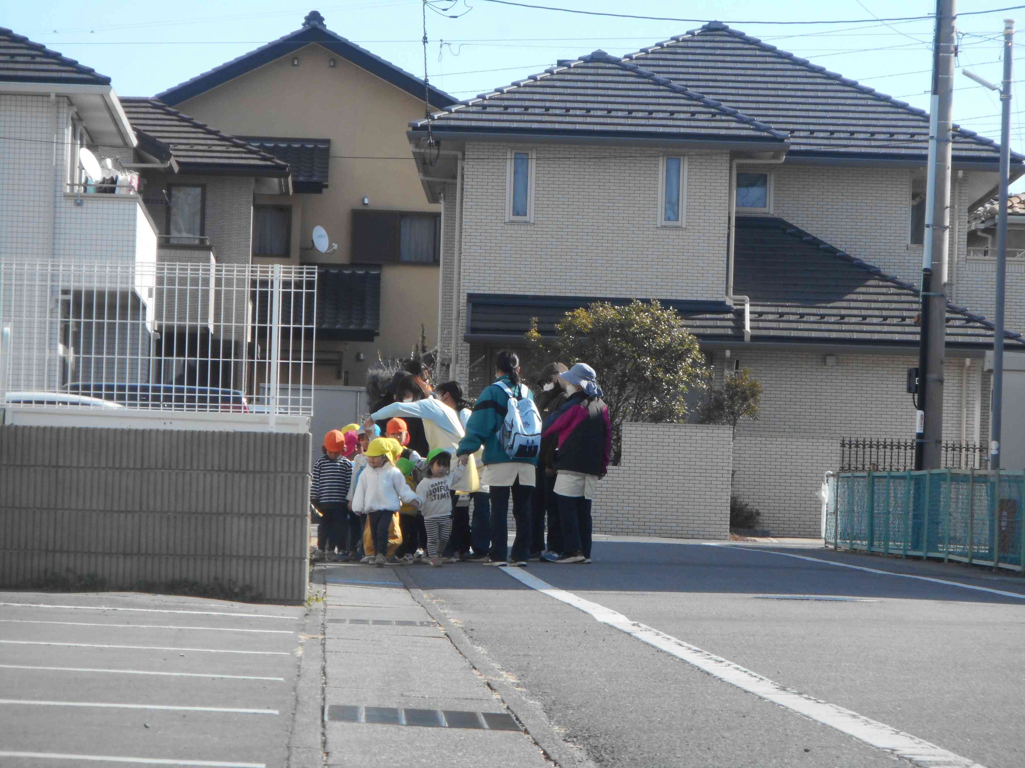 不審者がいました、、！