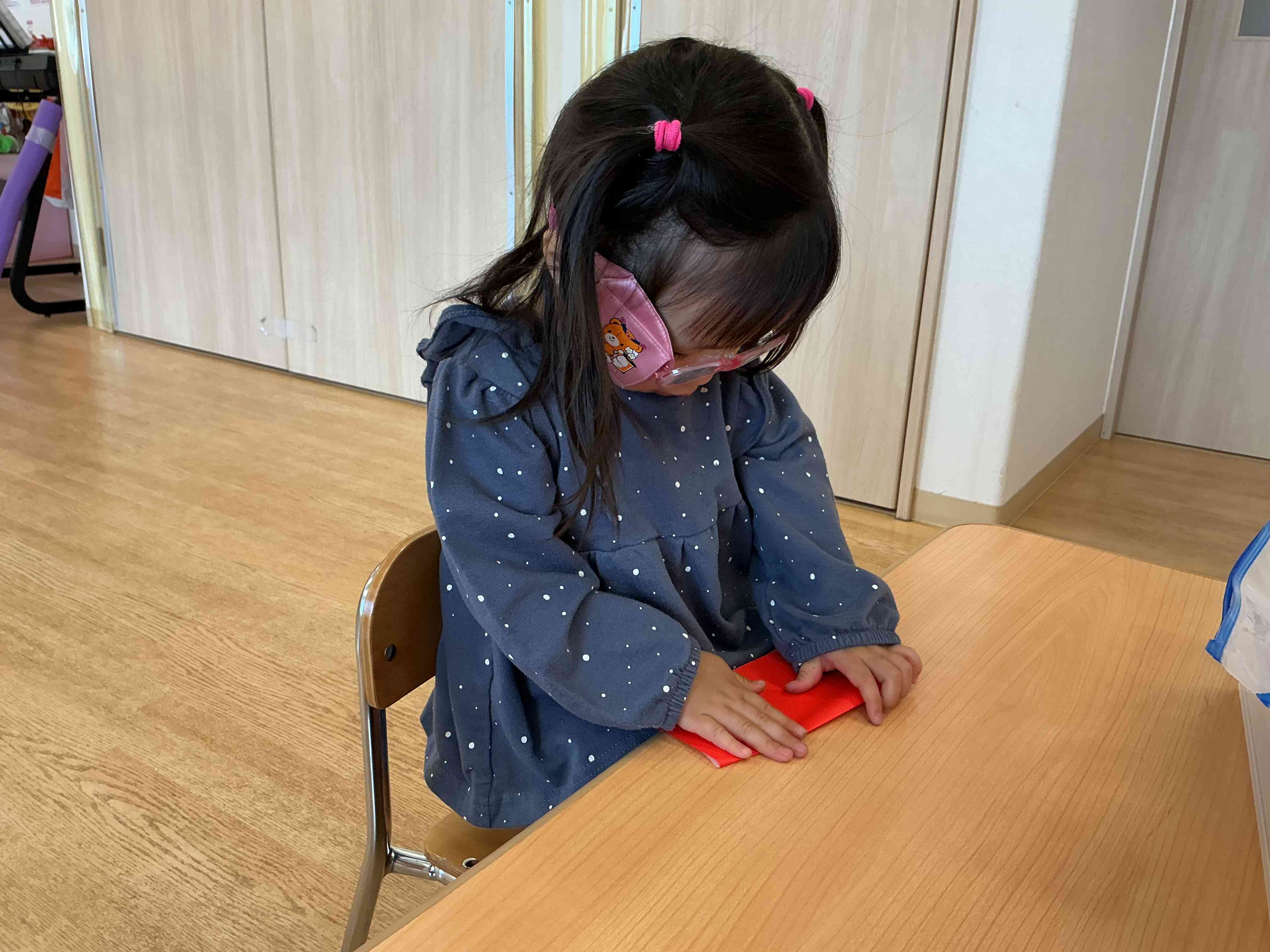 おりがみをおったよ♪