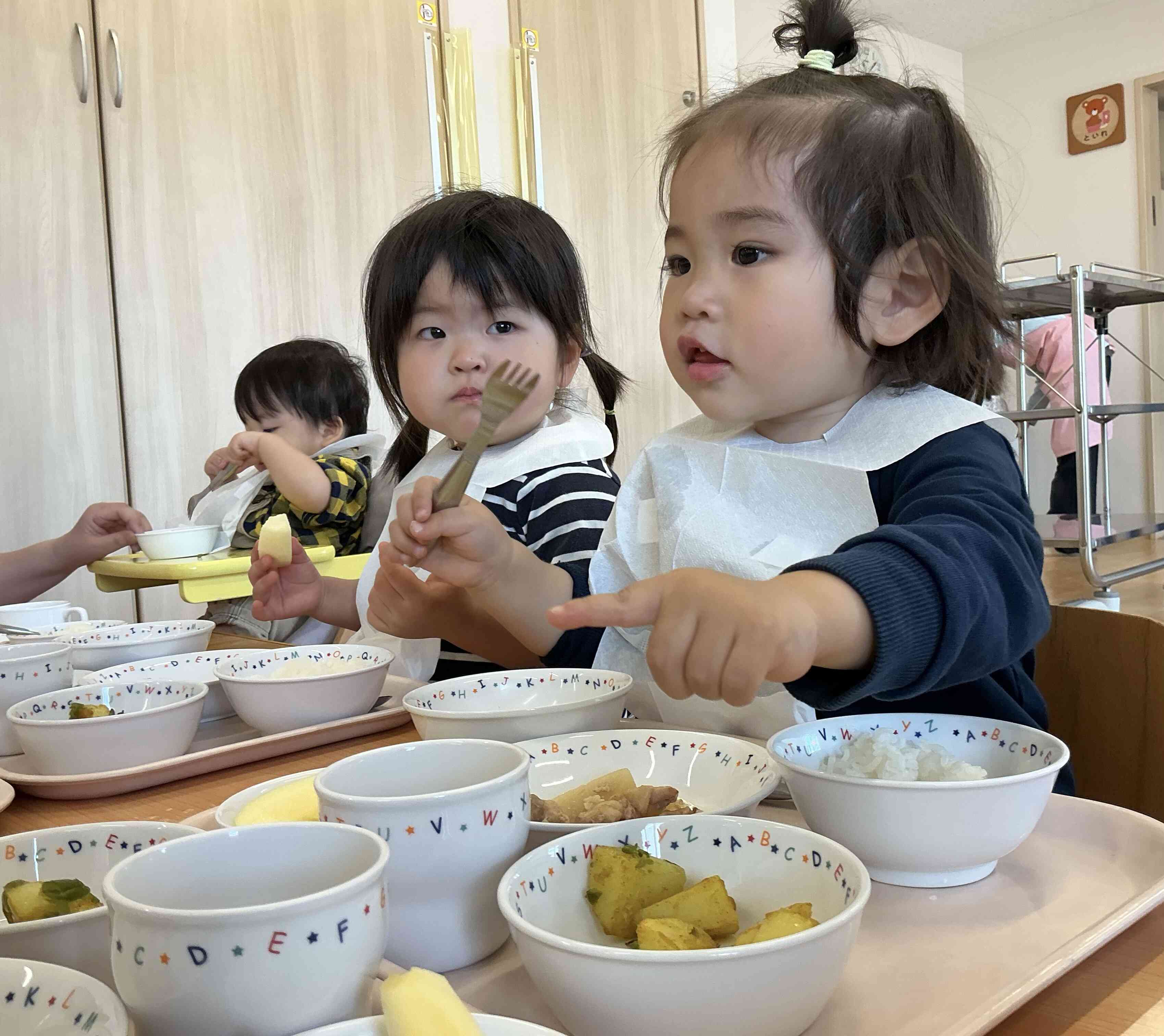 食べる時も仲良し‼︎