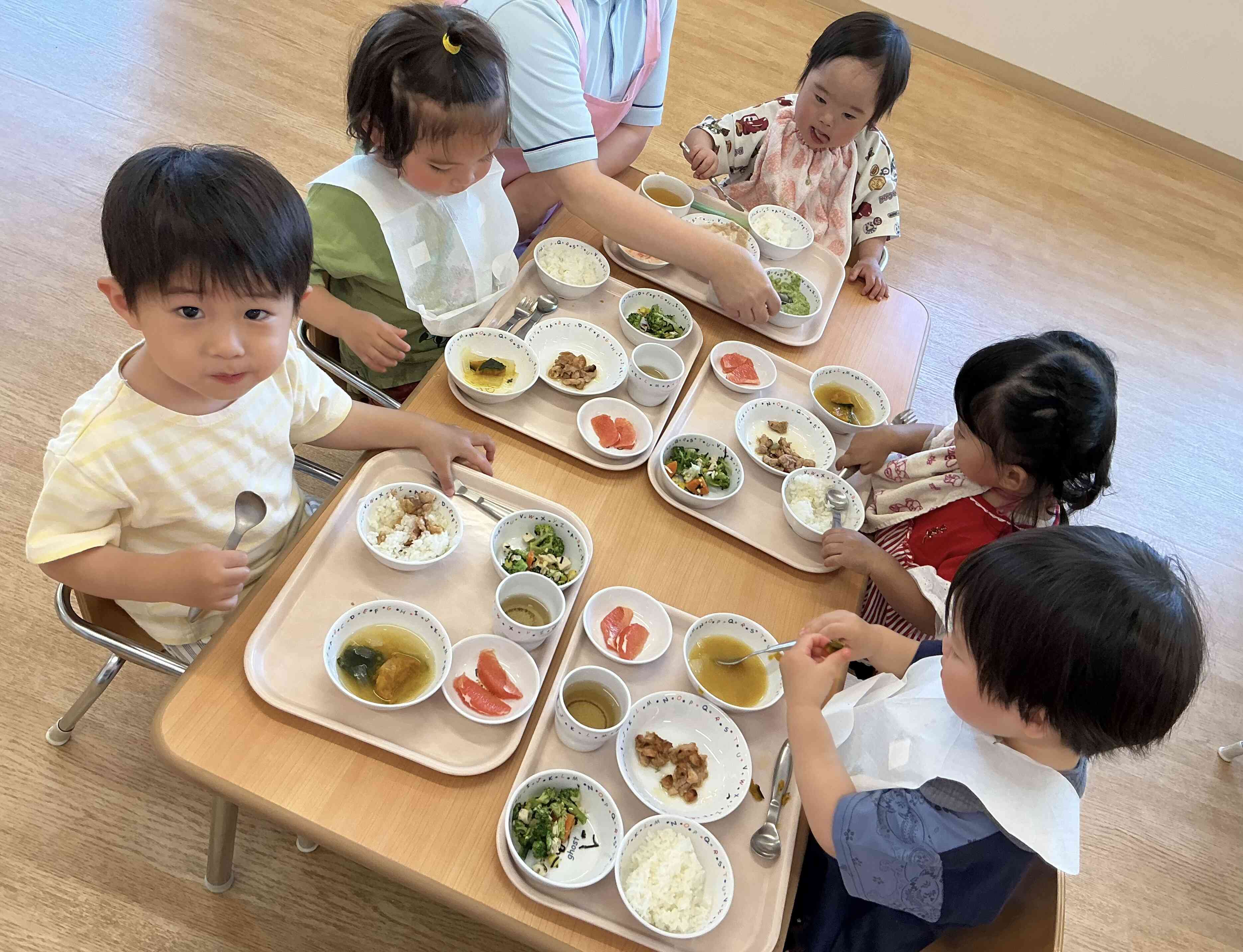 みんなで食べると美味しいね♪