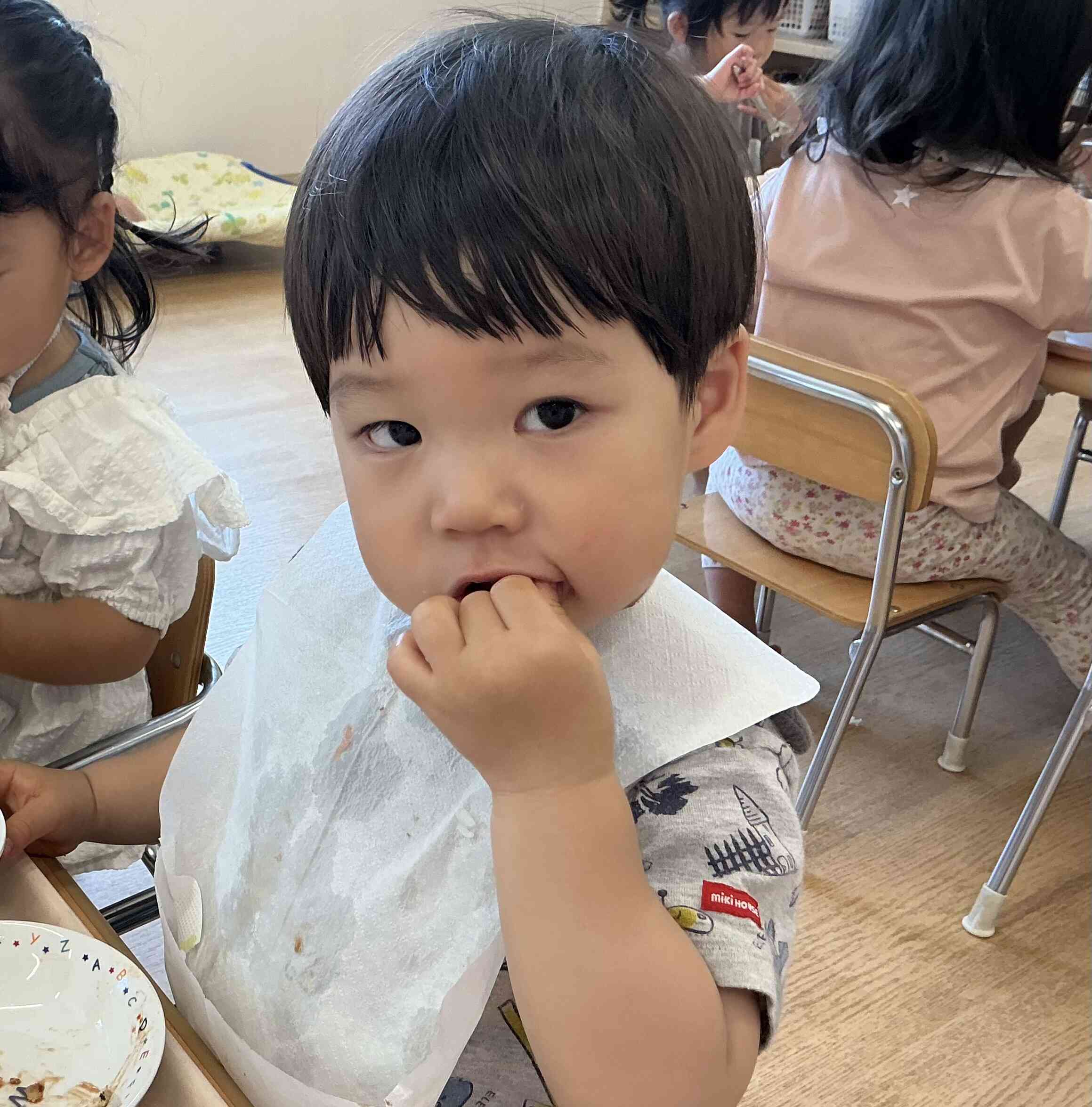 給食の様子 ５月（あひる組・うさぎ組・ぱんだ１組）