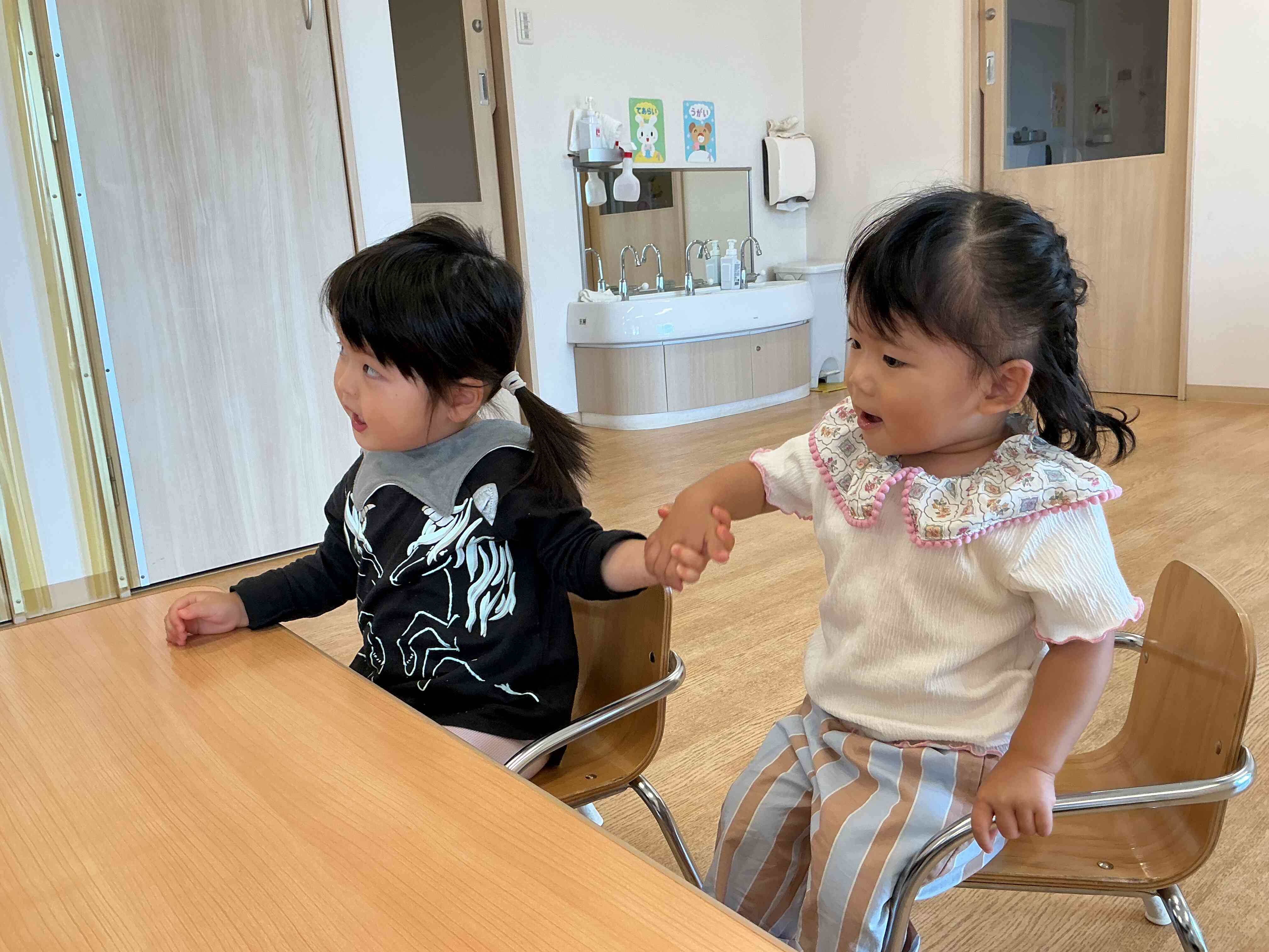 あくしゅ 楽しいな〜♪