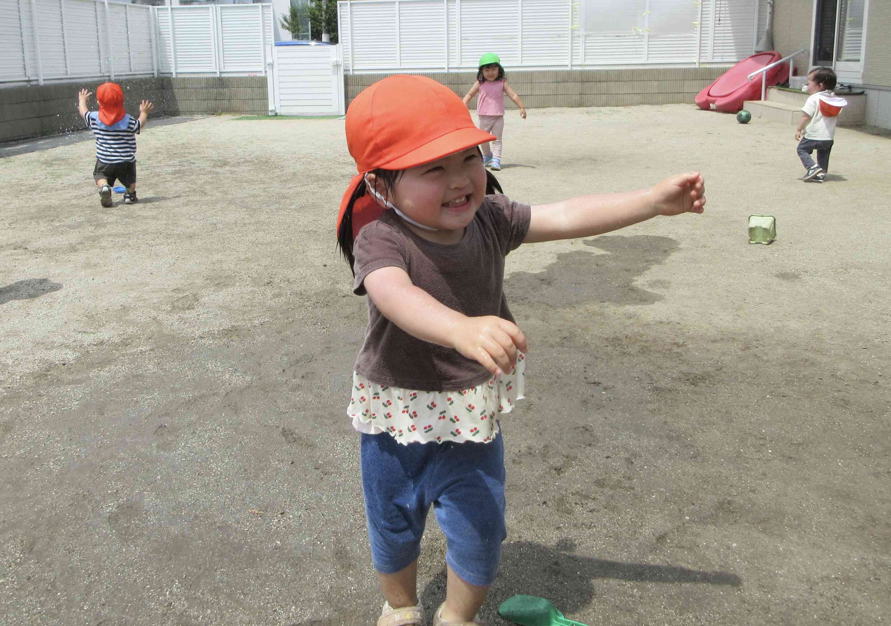 水のトンネル〜！