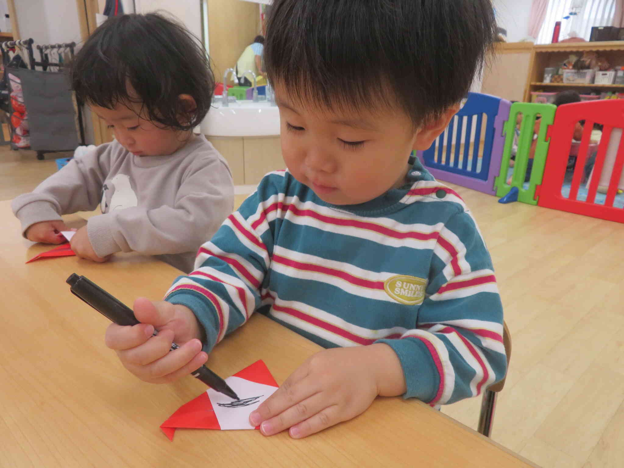 あひる組（1歳児クラス）　制作⭐︎