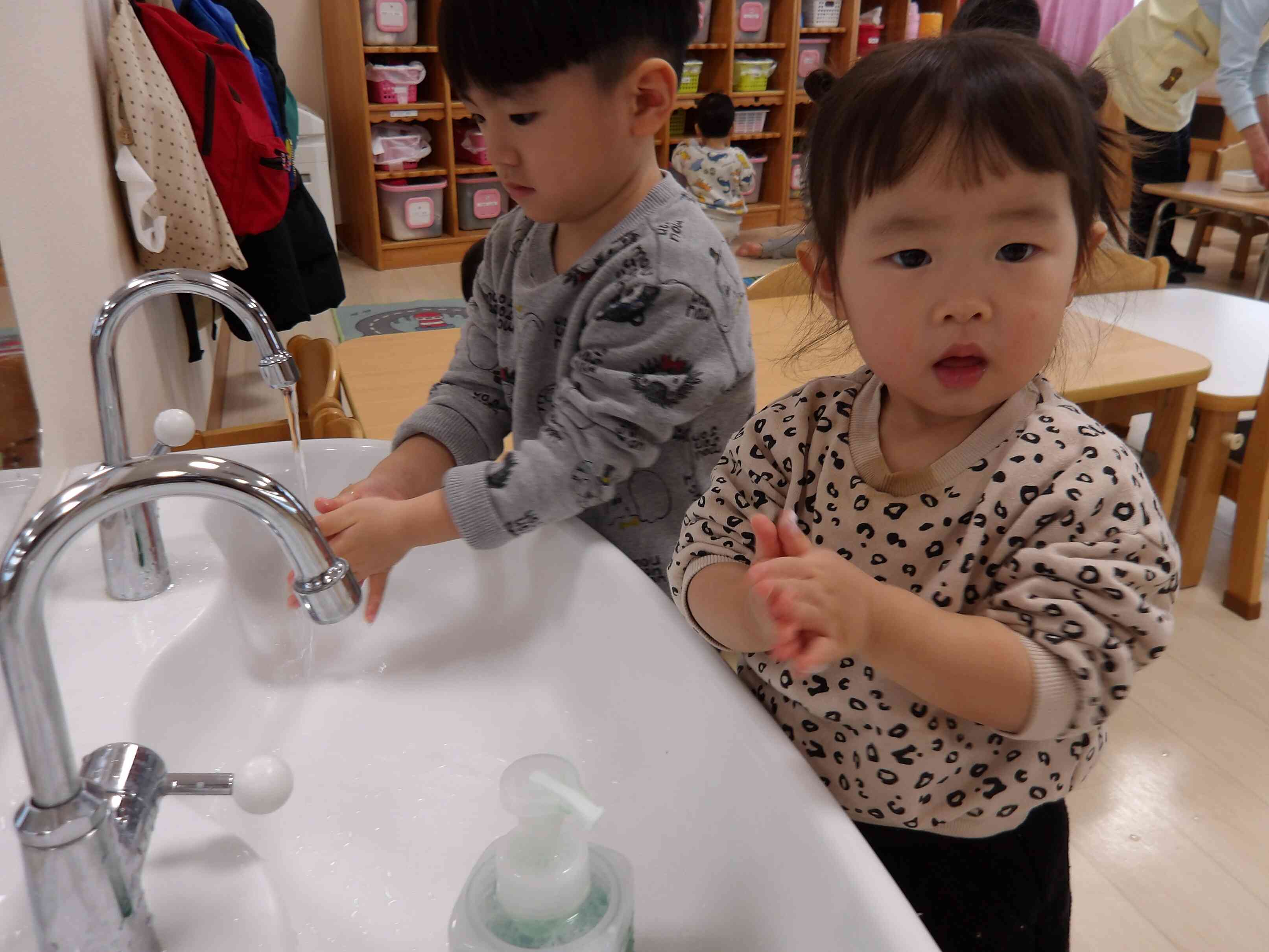 遊んだ後は、しっかり手洗い♪