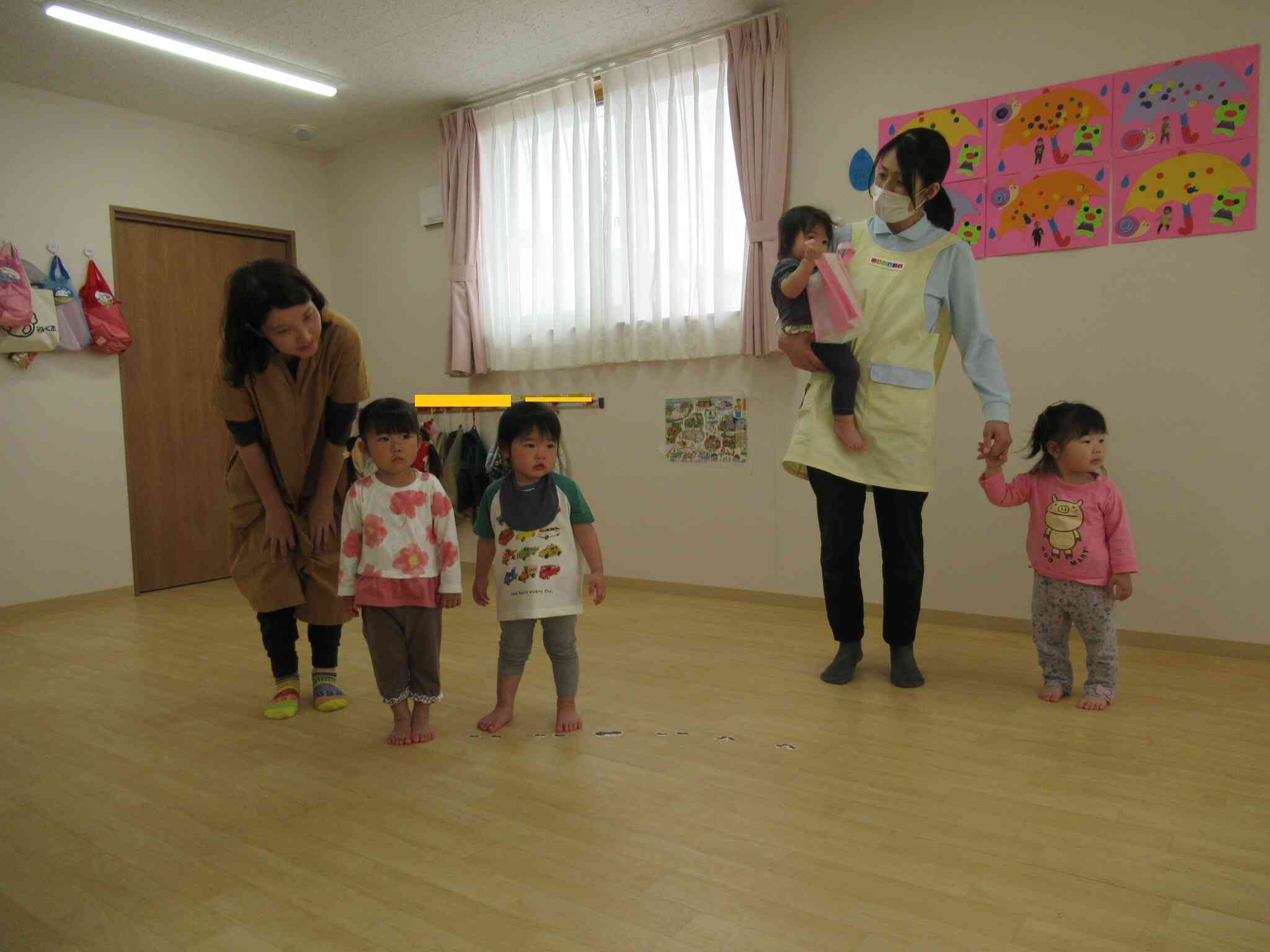 子育て広場～リズム遊び①