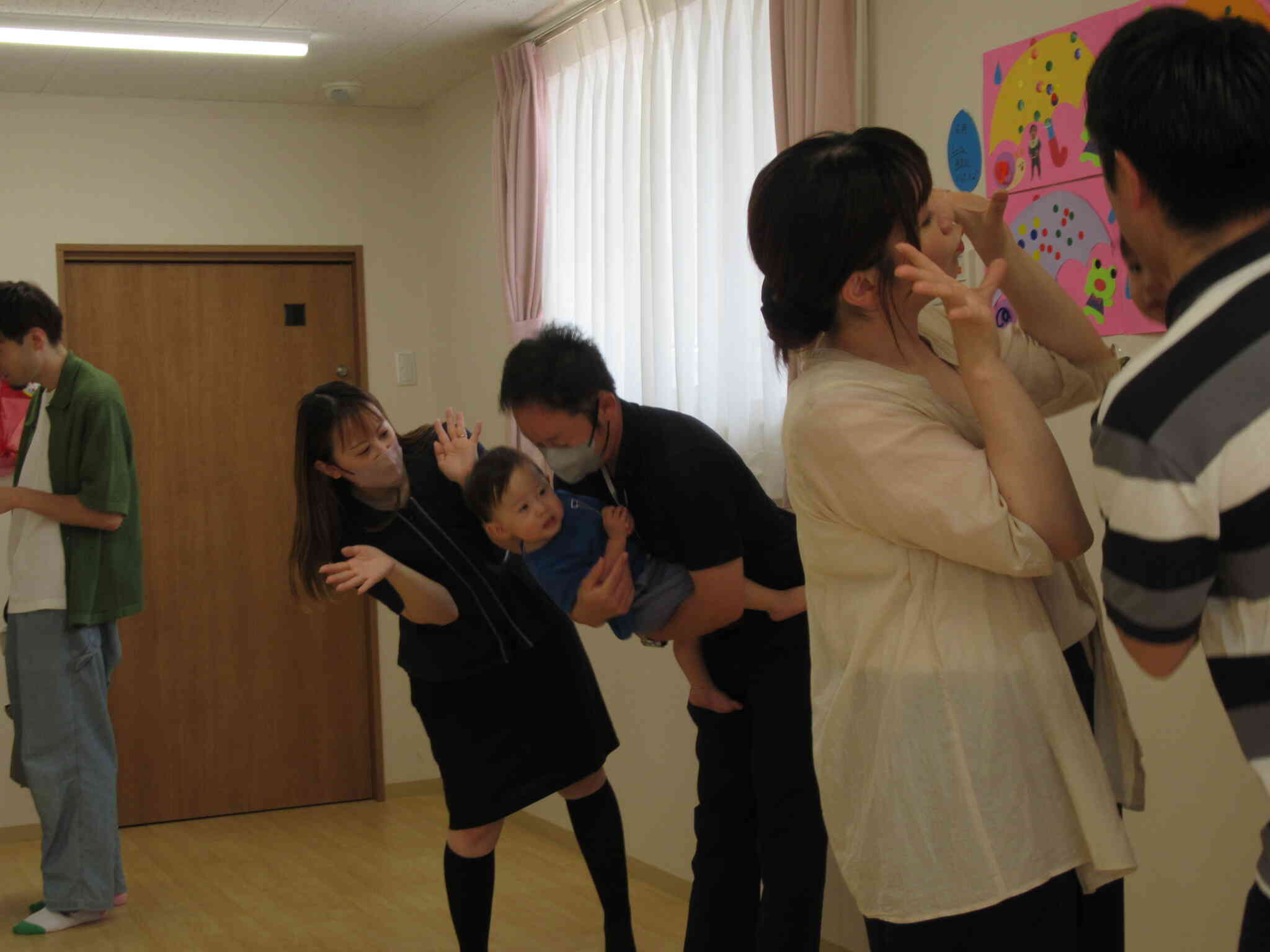 最後は皆で「いないいないばあっ！」