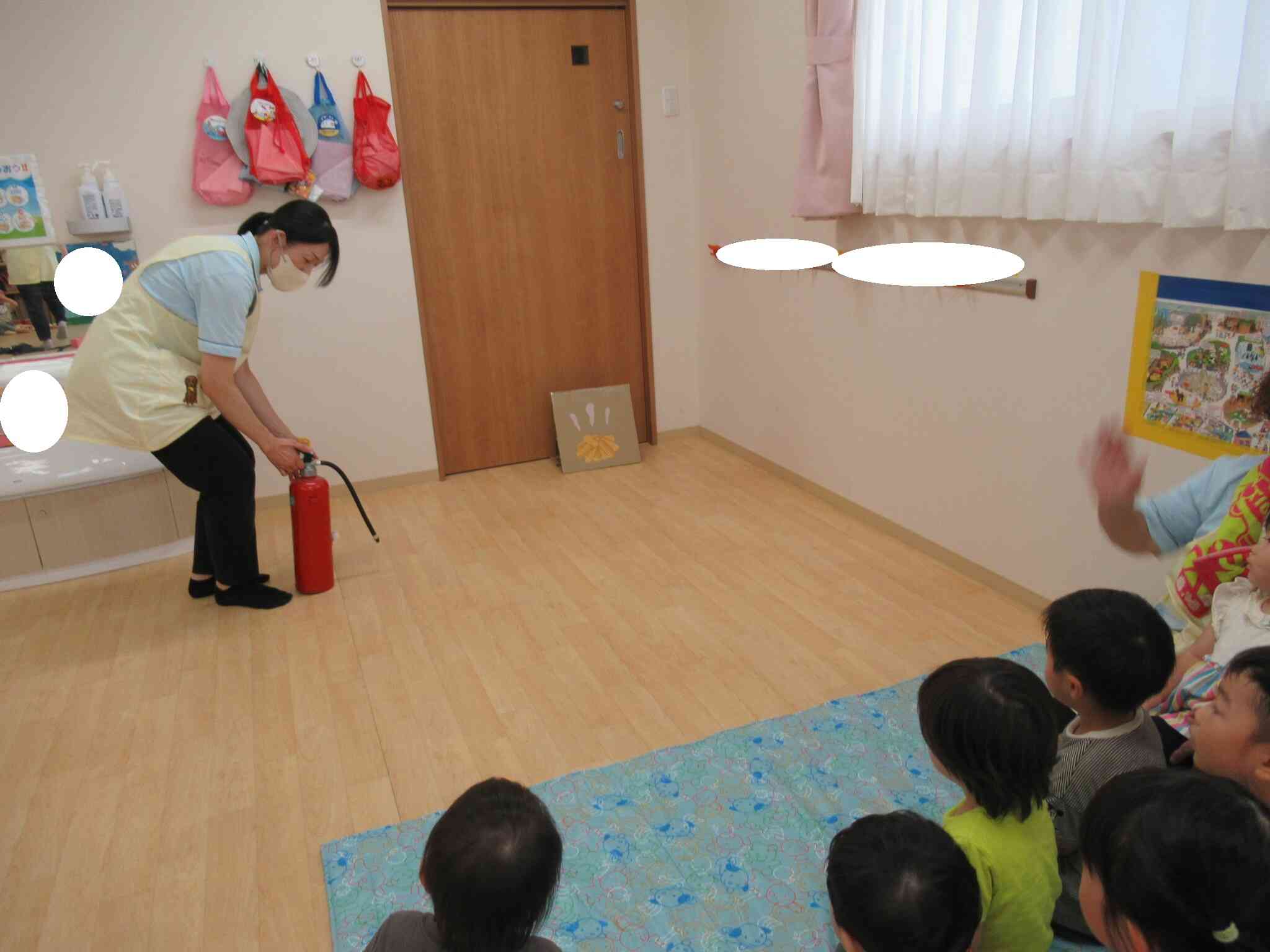 火が消えました。みんな「よかった～」とひと安心です。