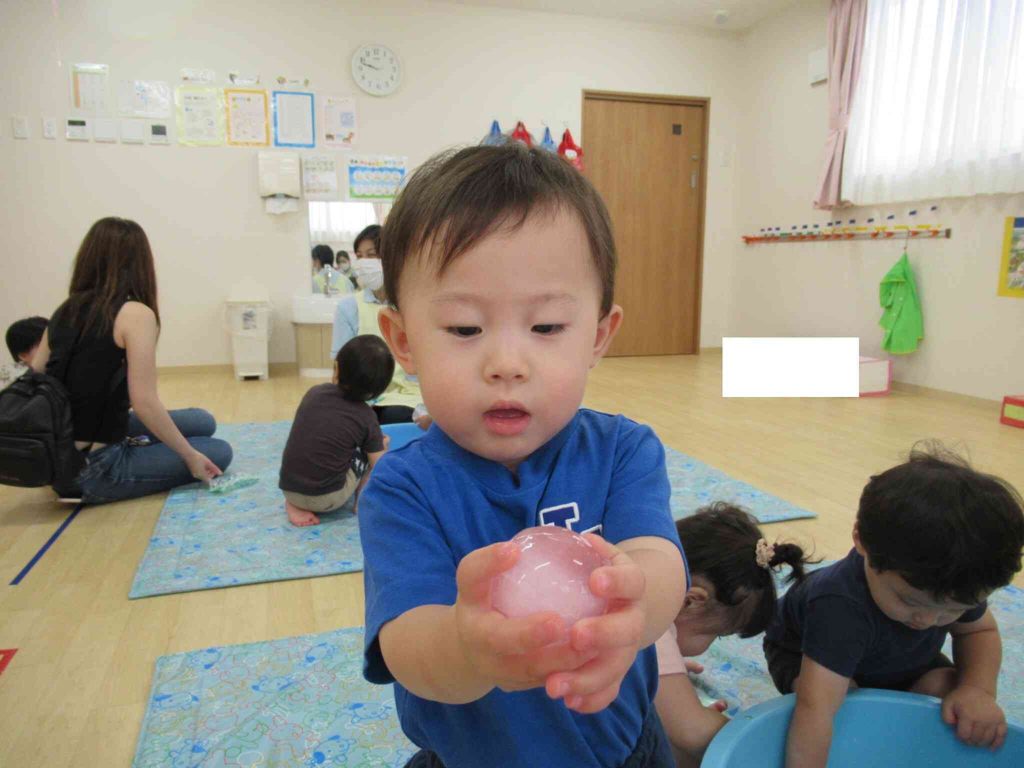 丸いこおりだよ