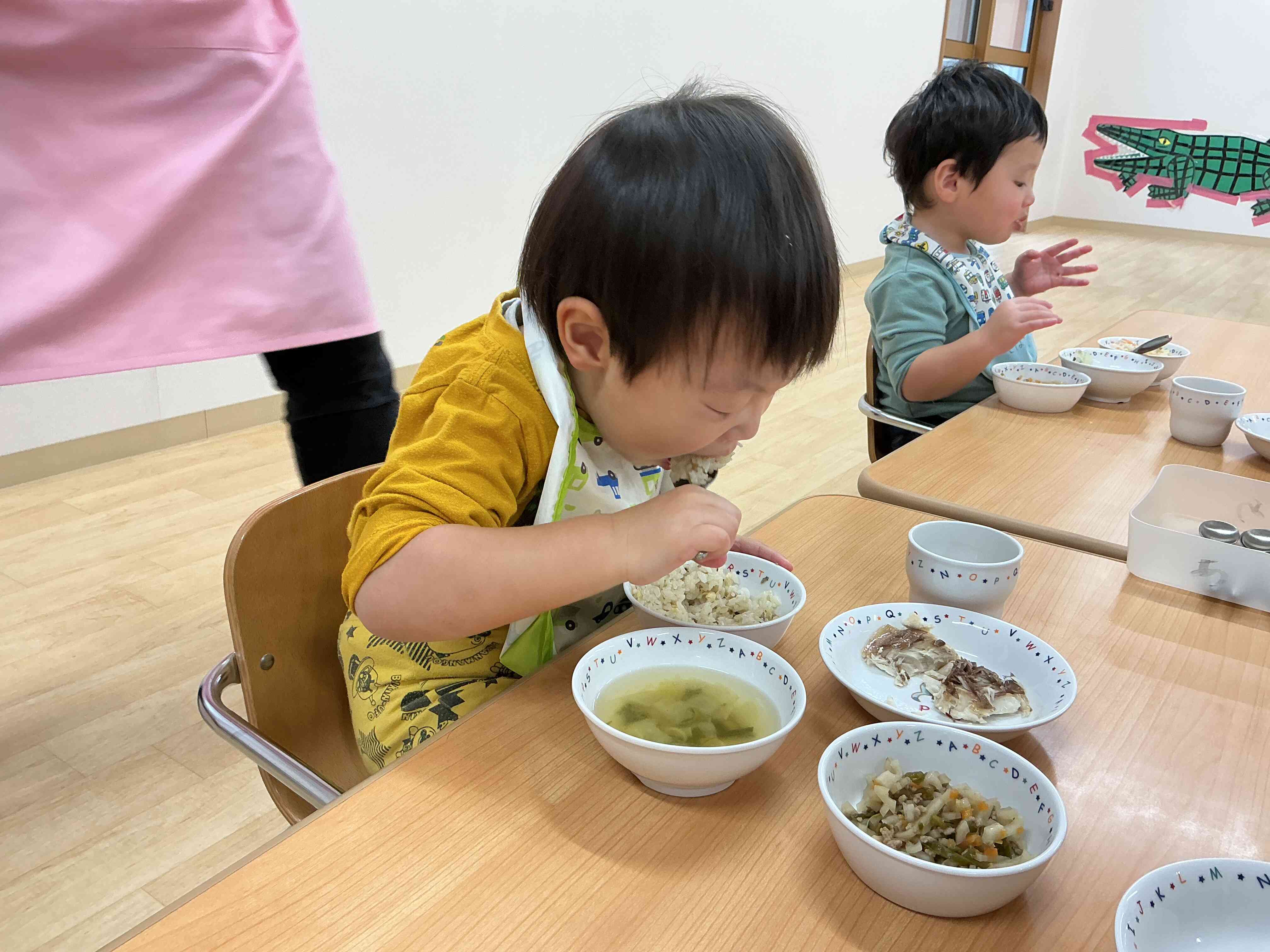 きのこご飯を気に入ったようで、夢中で食べていましたよ〜