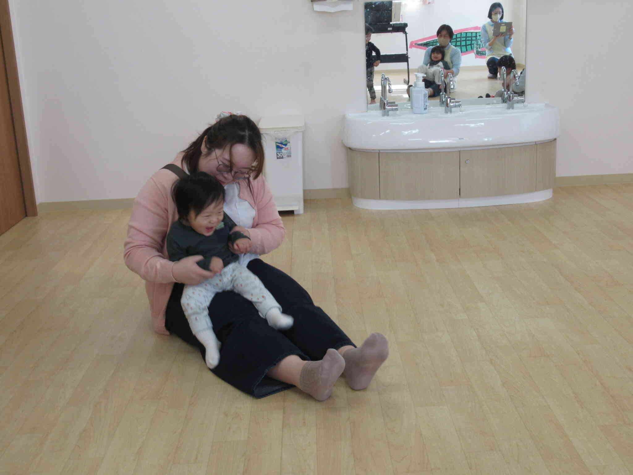 子育て広場～リズム遊び