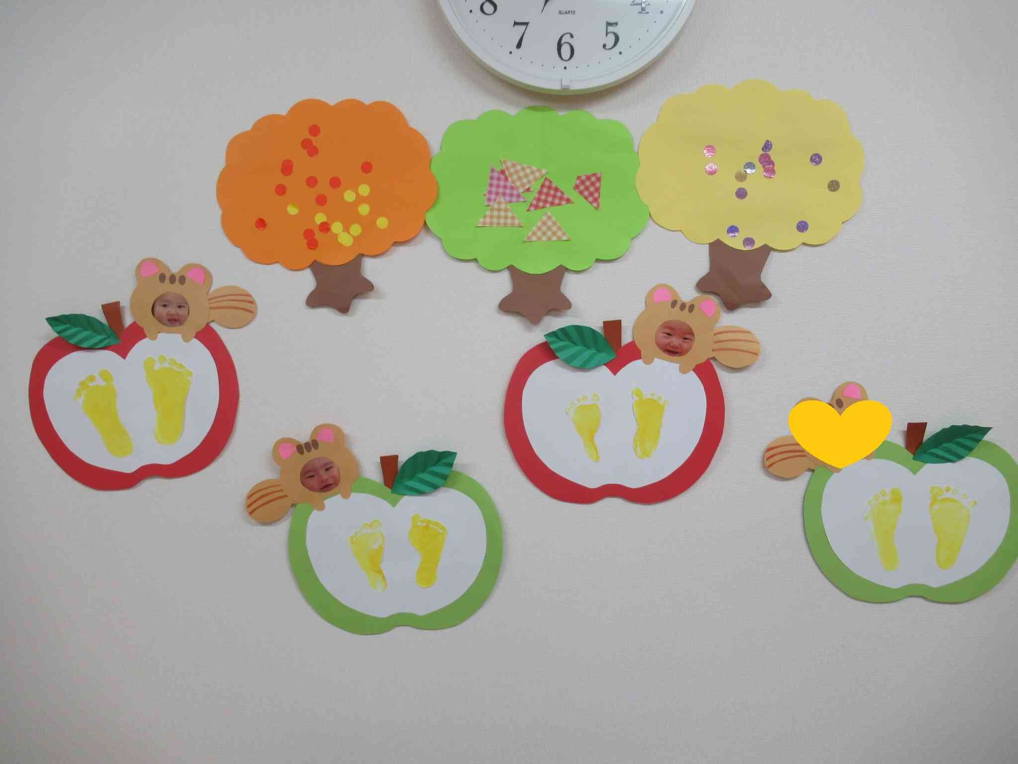 お部屋に秋がやってきました～ひよこ組0歳児～