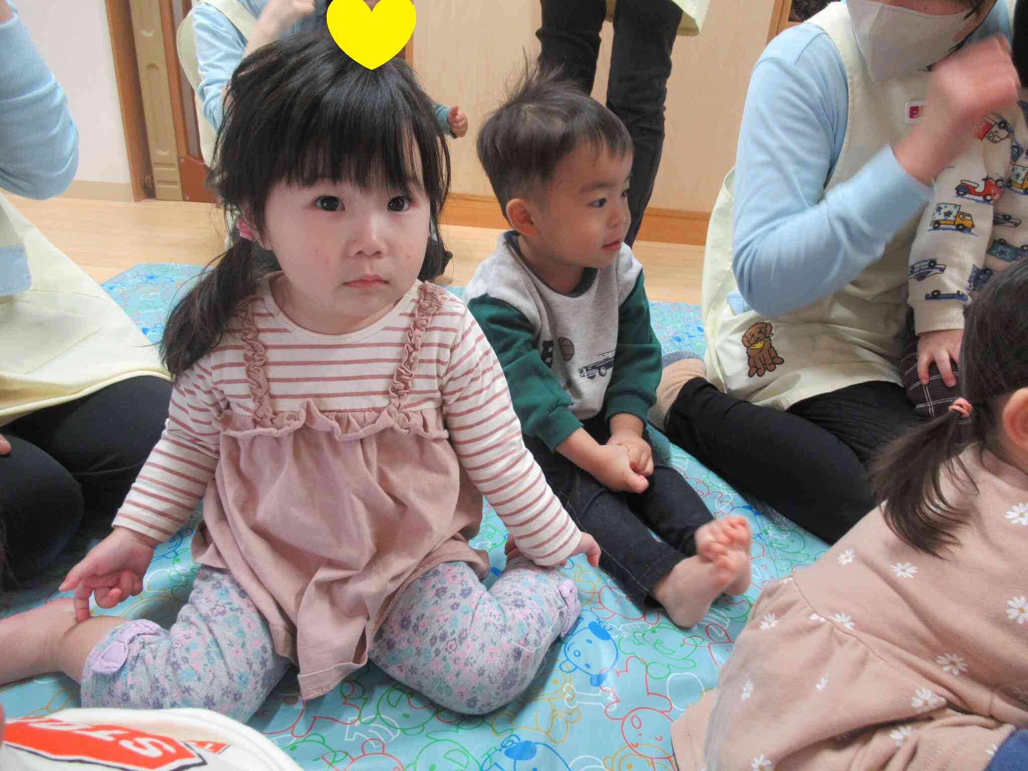 馴染みのある英語の歌を聞いています