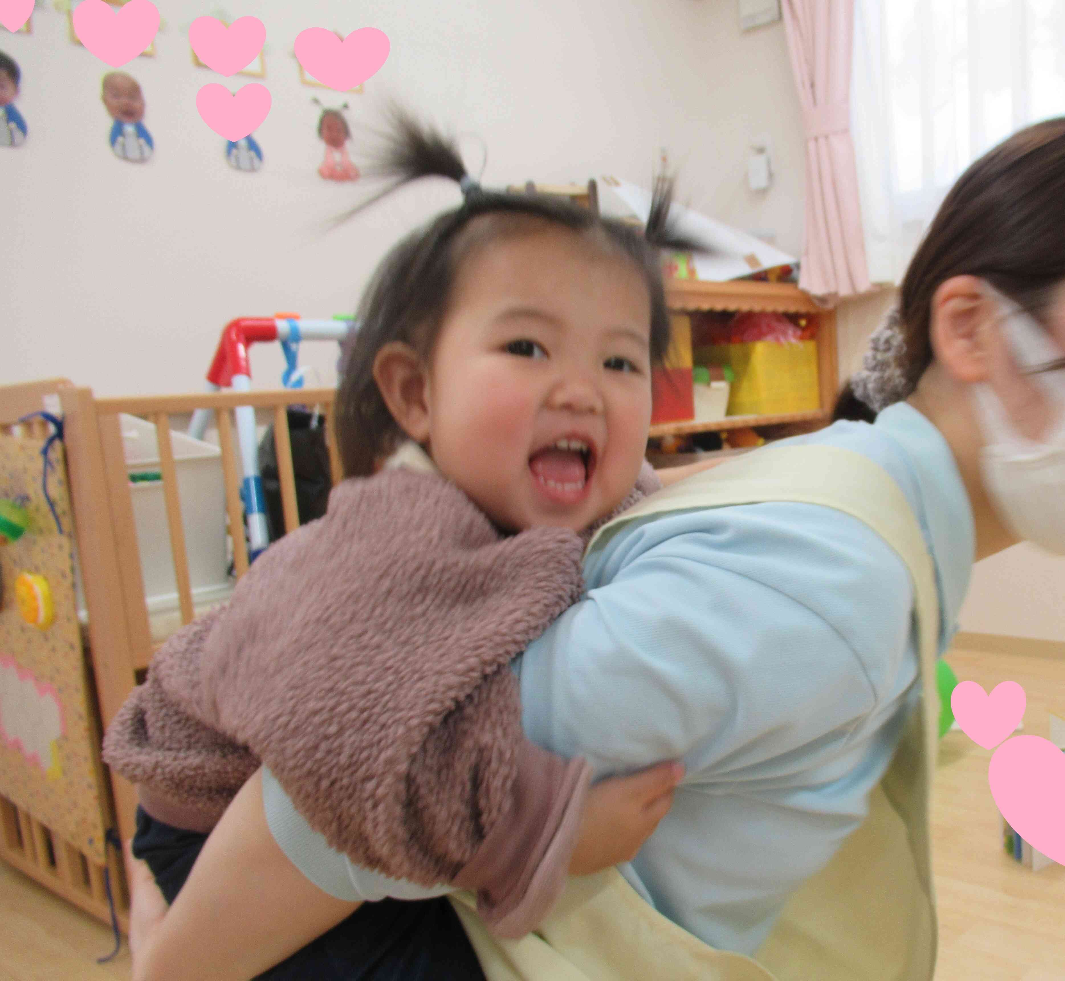 和やかなお部屋での様子～ひよこ組0歳児～