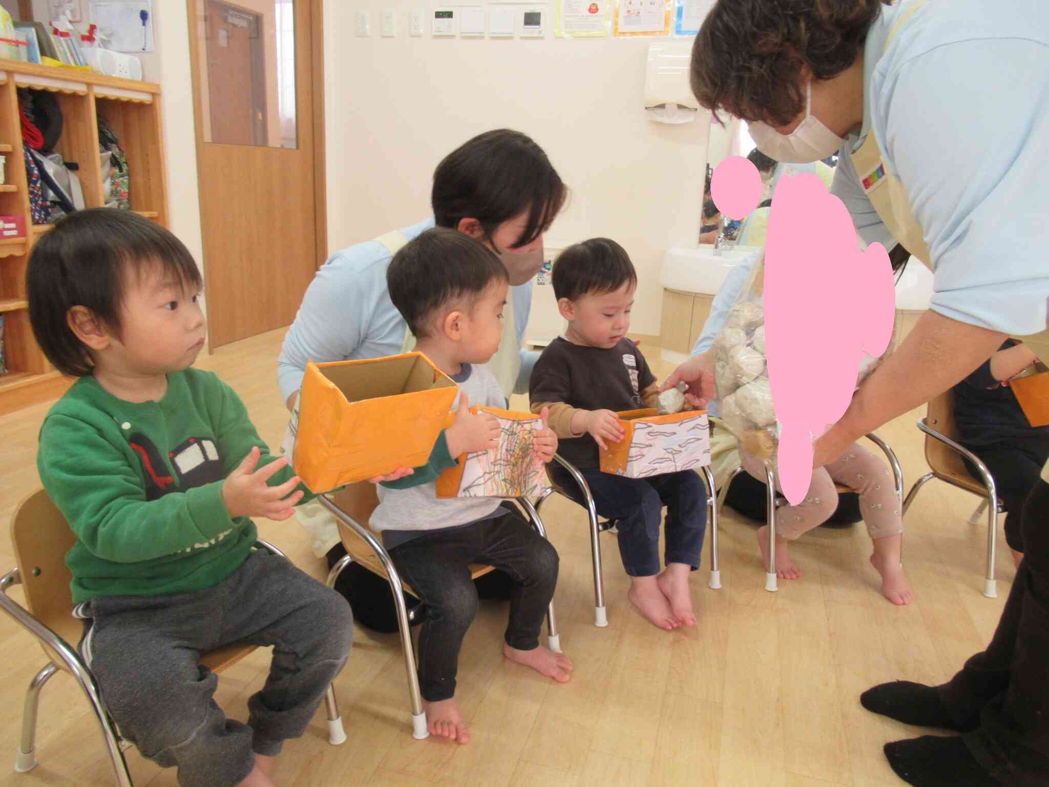 僕にも早く豆頂戴！