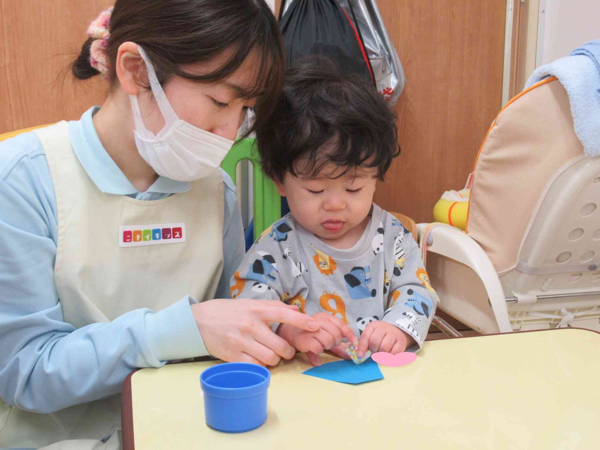 雛飾りの製作をしました