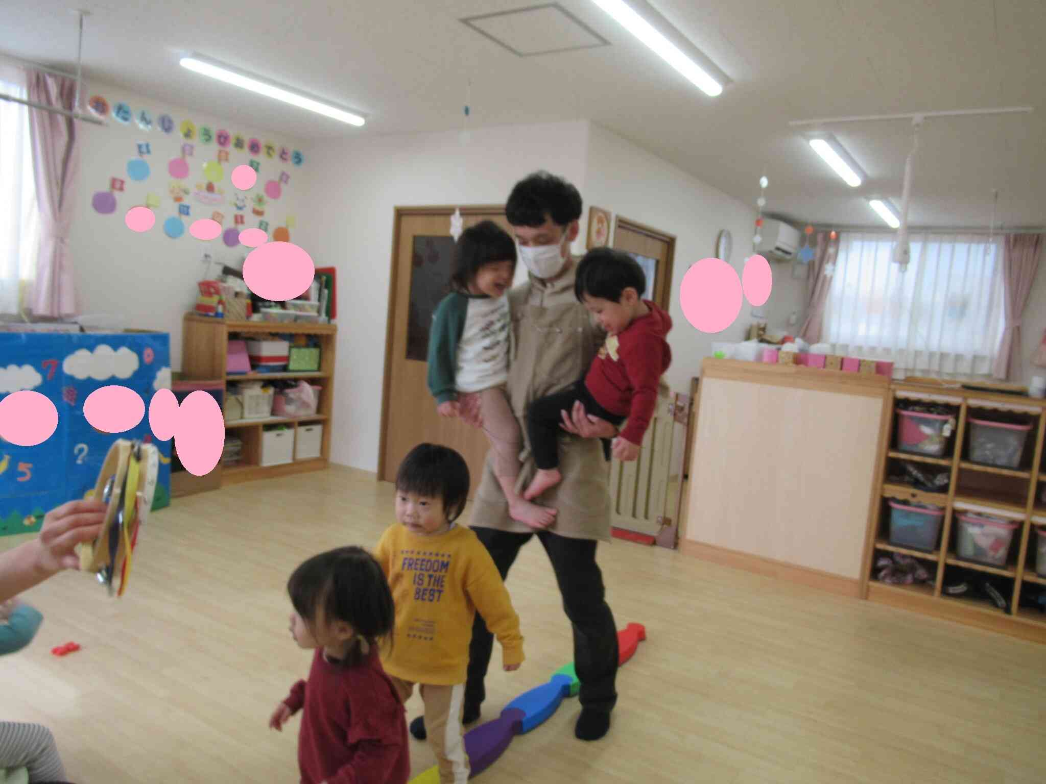 運動遊びをしました。