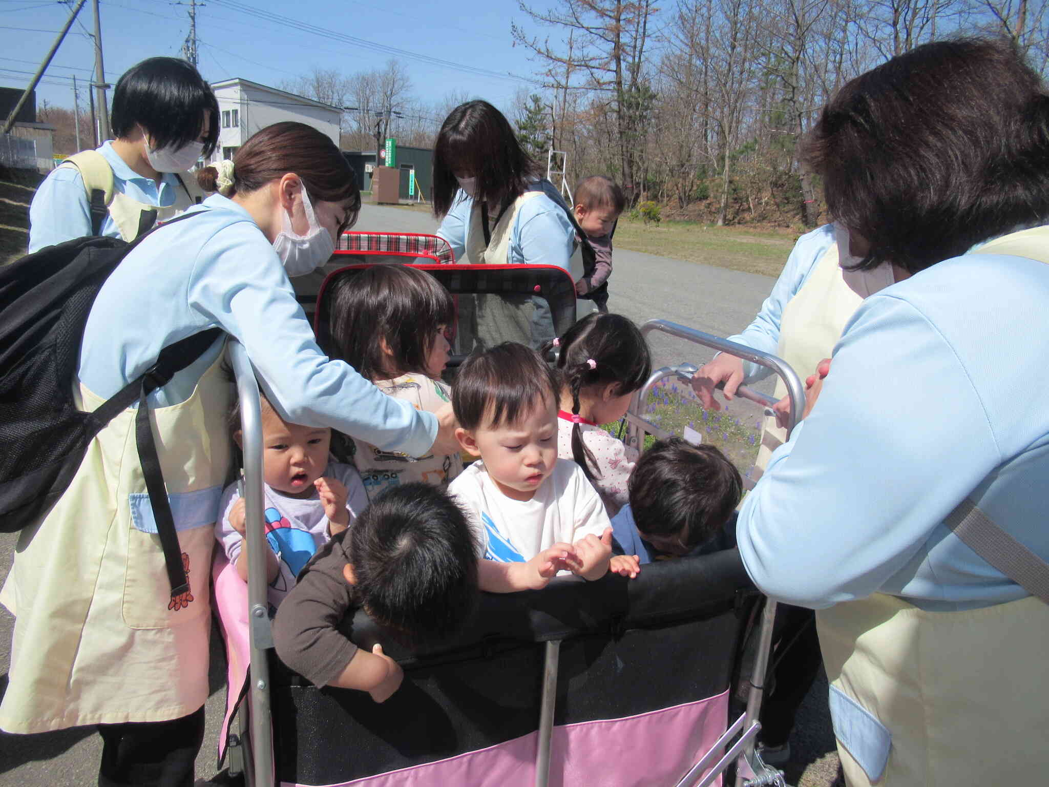 煙が届かない所まで避難します