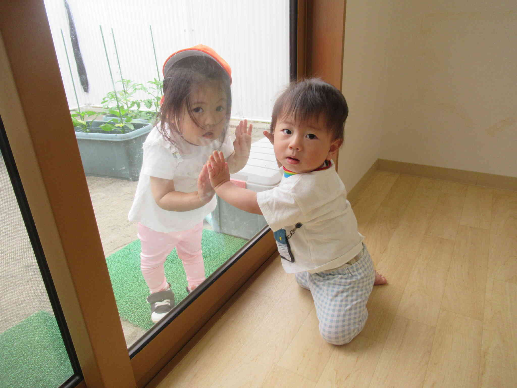 園庭の様子が気になります