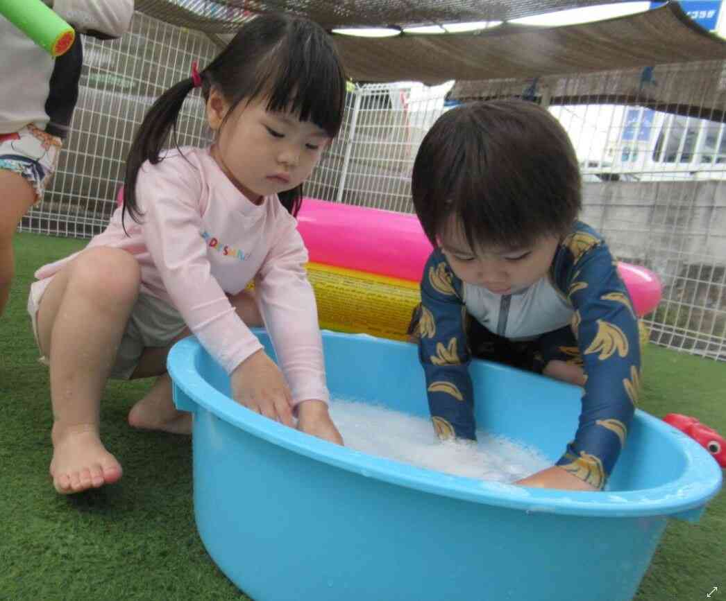 触ると泡が消えていくよ…不思議だね(@_@)
