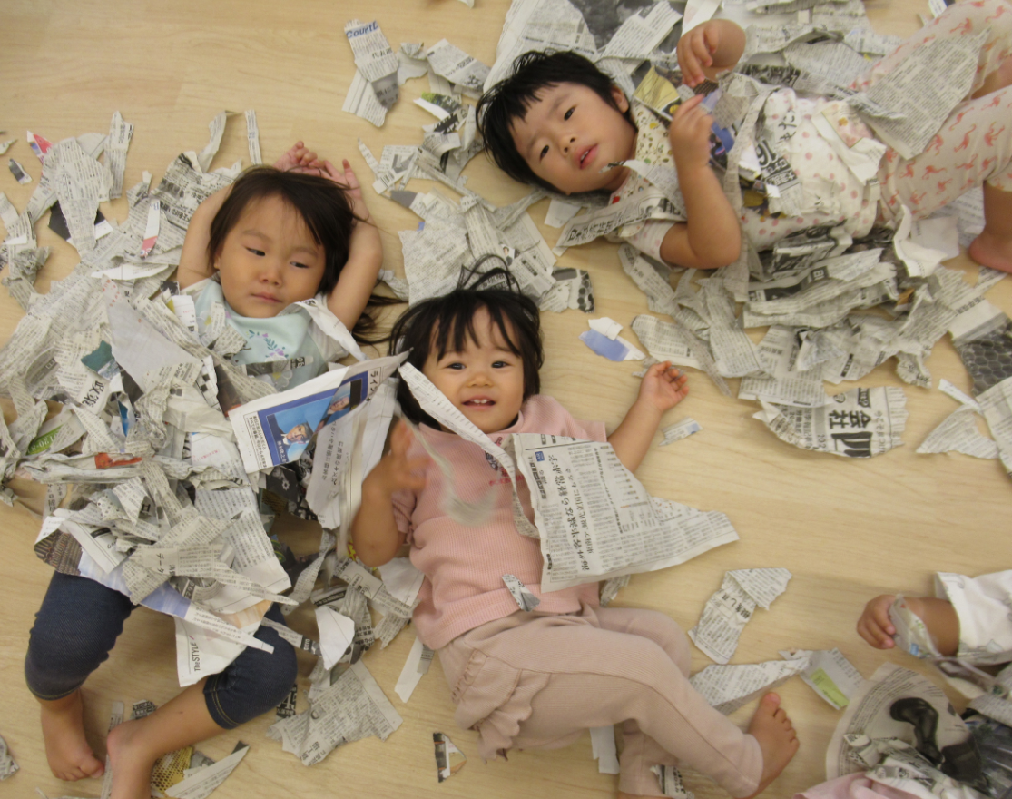 新聞紙遊び！！