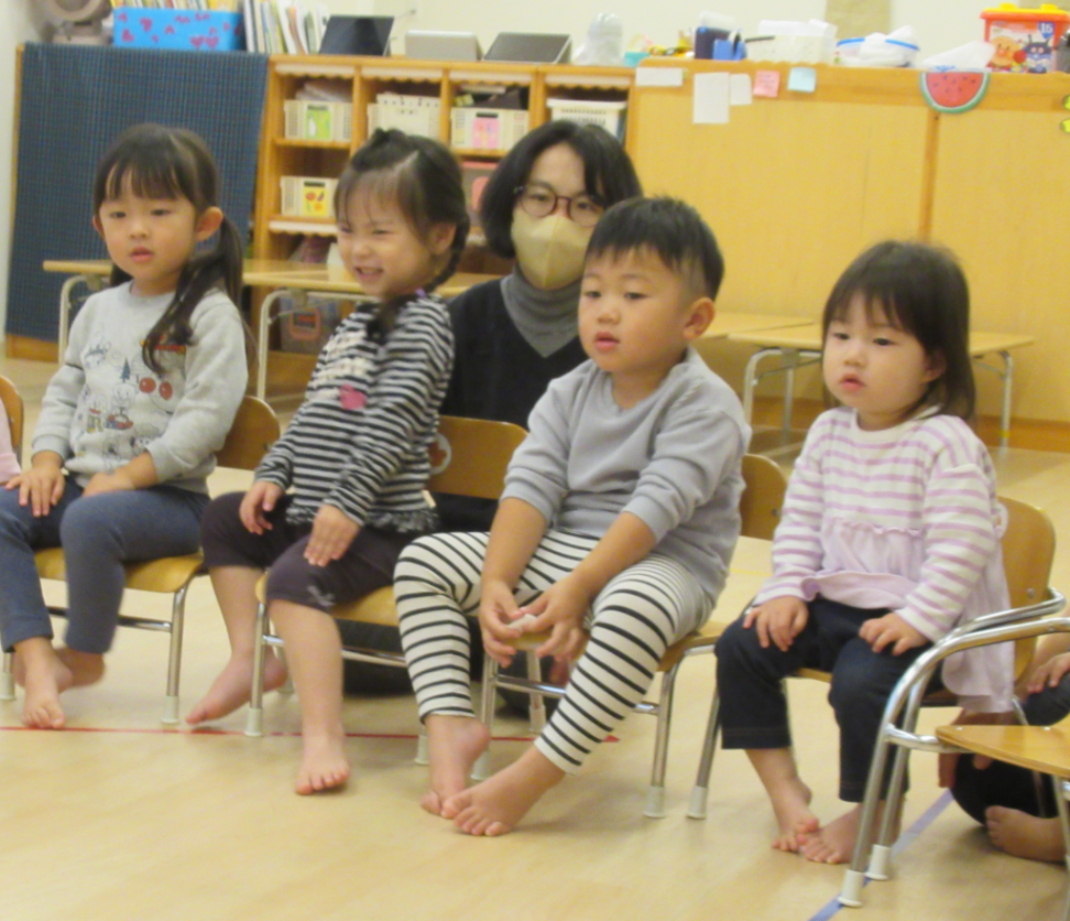 お母さん先生と一緒に英語で遊ぼう♪