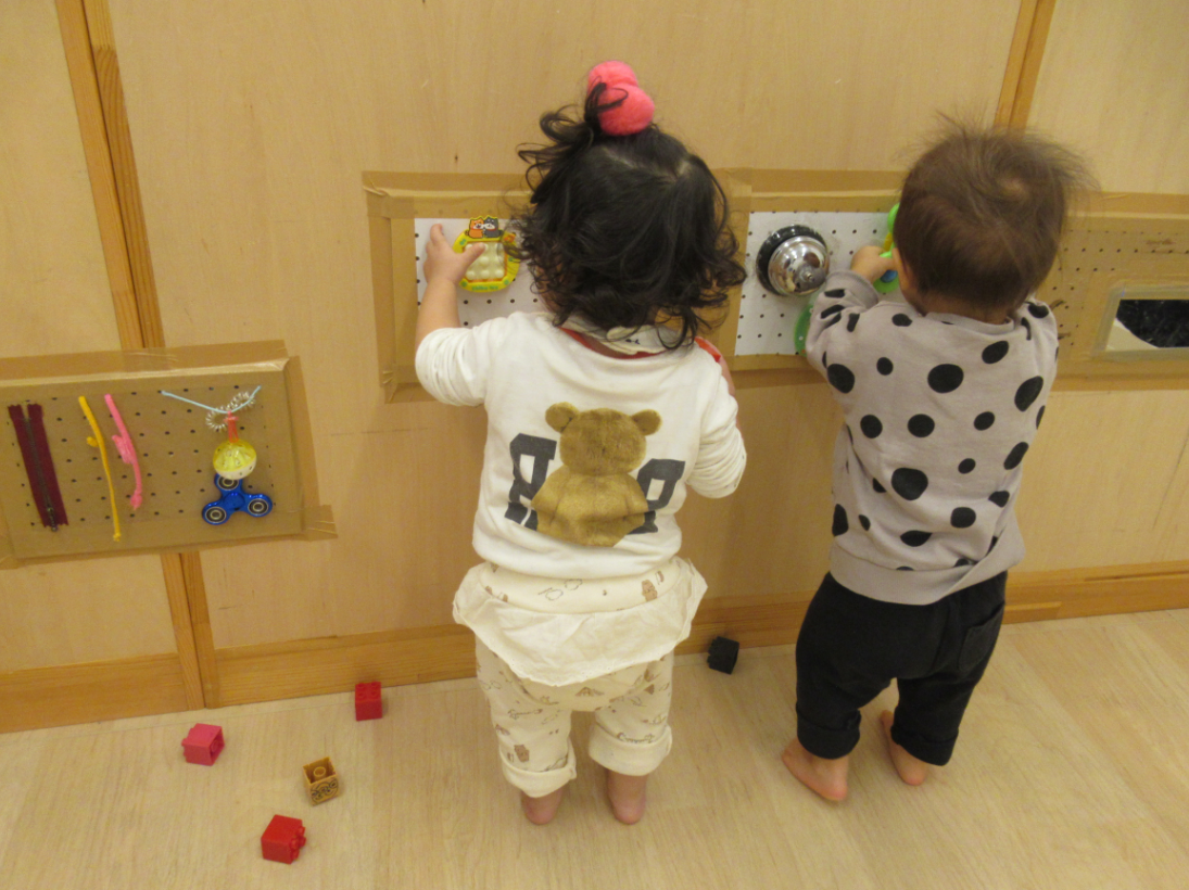 ビジーボード遊び♪