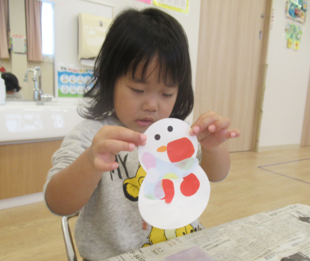 お目目も上手に貼れたよ～♪