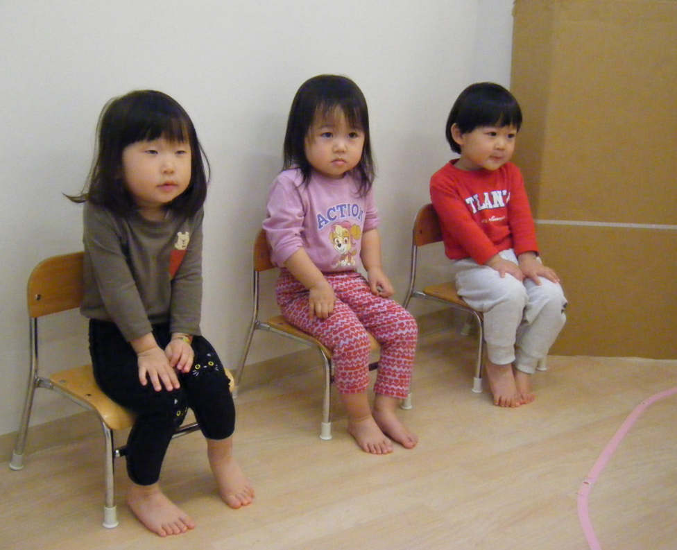 手はおひざ上手だね！