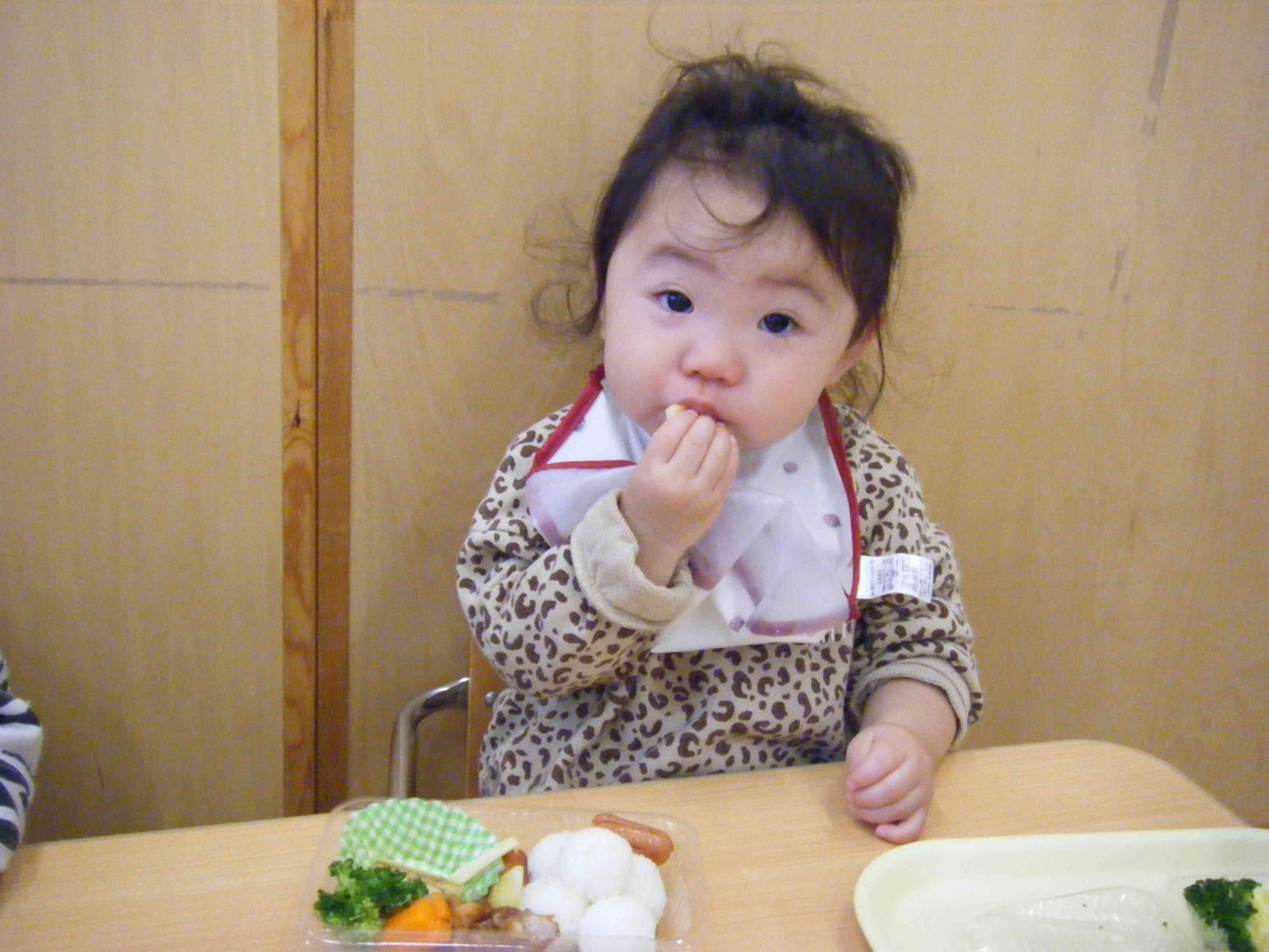 何から食べようかな～？